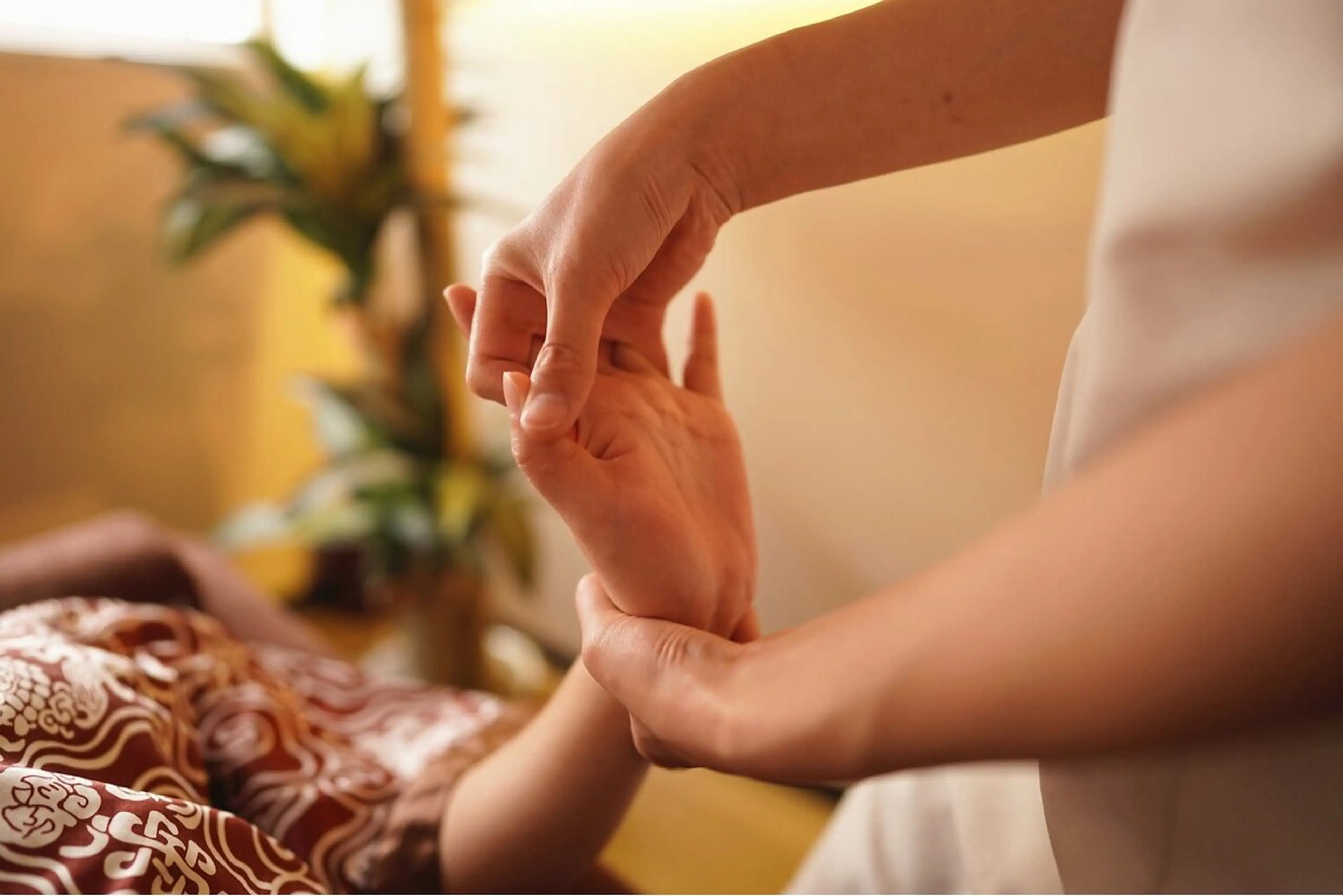 【キャンペーン】全身アロマリンパDetox+足裏リフレ+頭、手100分の写真