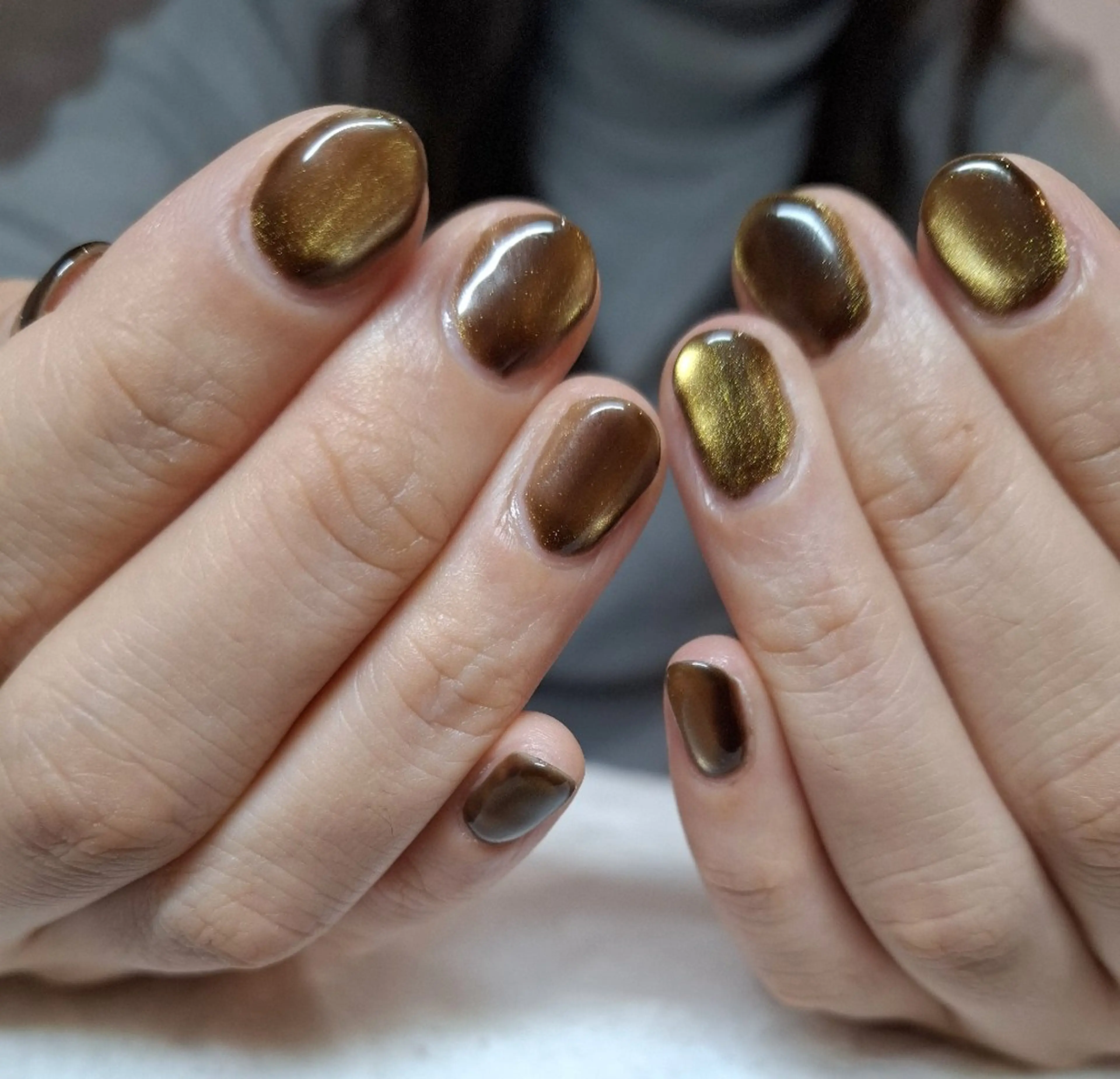 ネイル ゴールド マグネットネイル ワンカラーネイル 岡林 えりのネイルデザイン