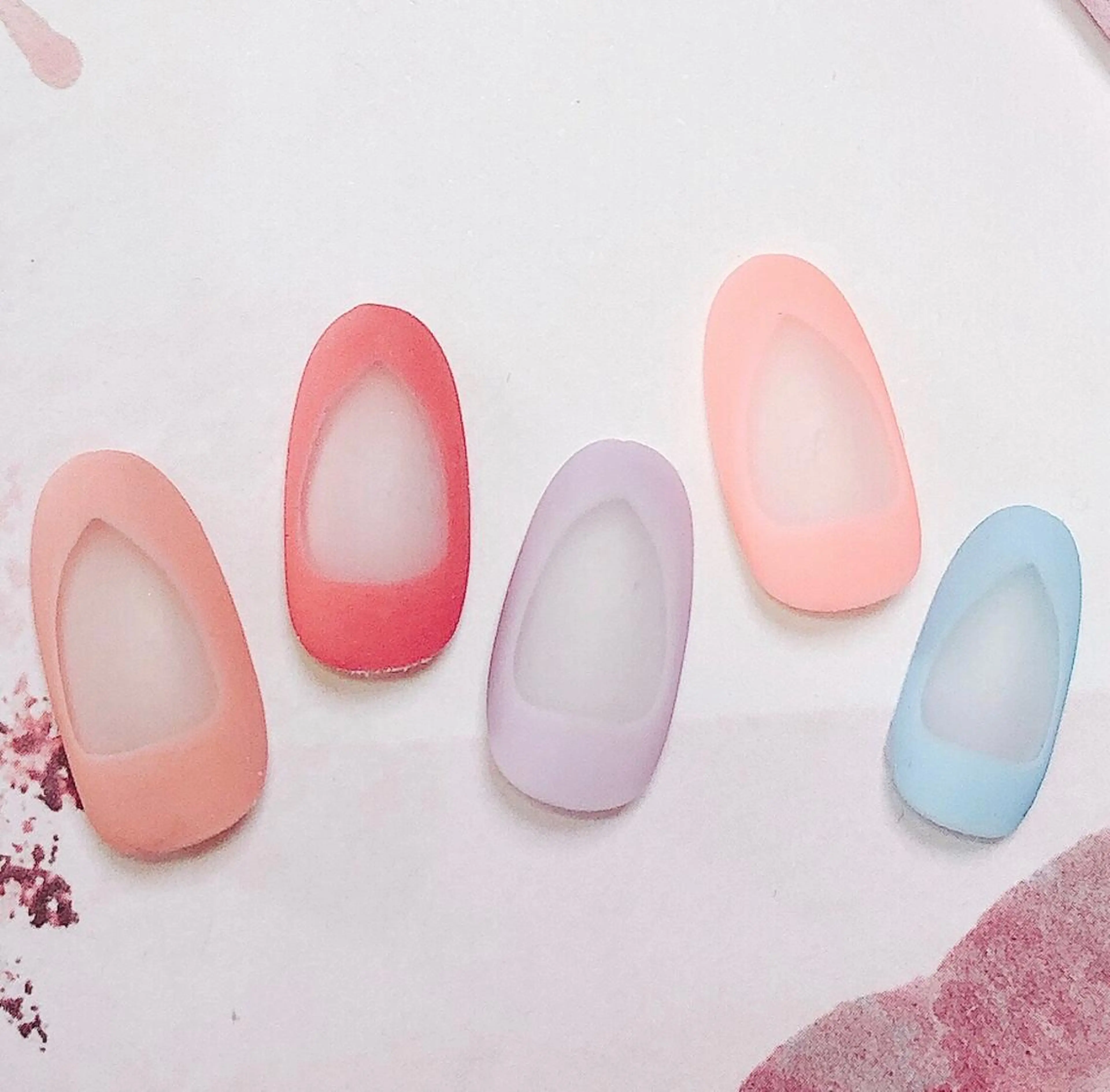 ネイル mano nella manoのネイルデザイン