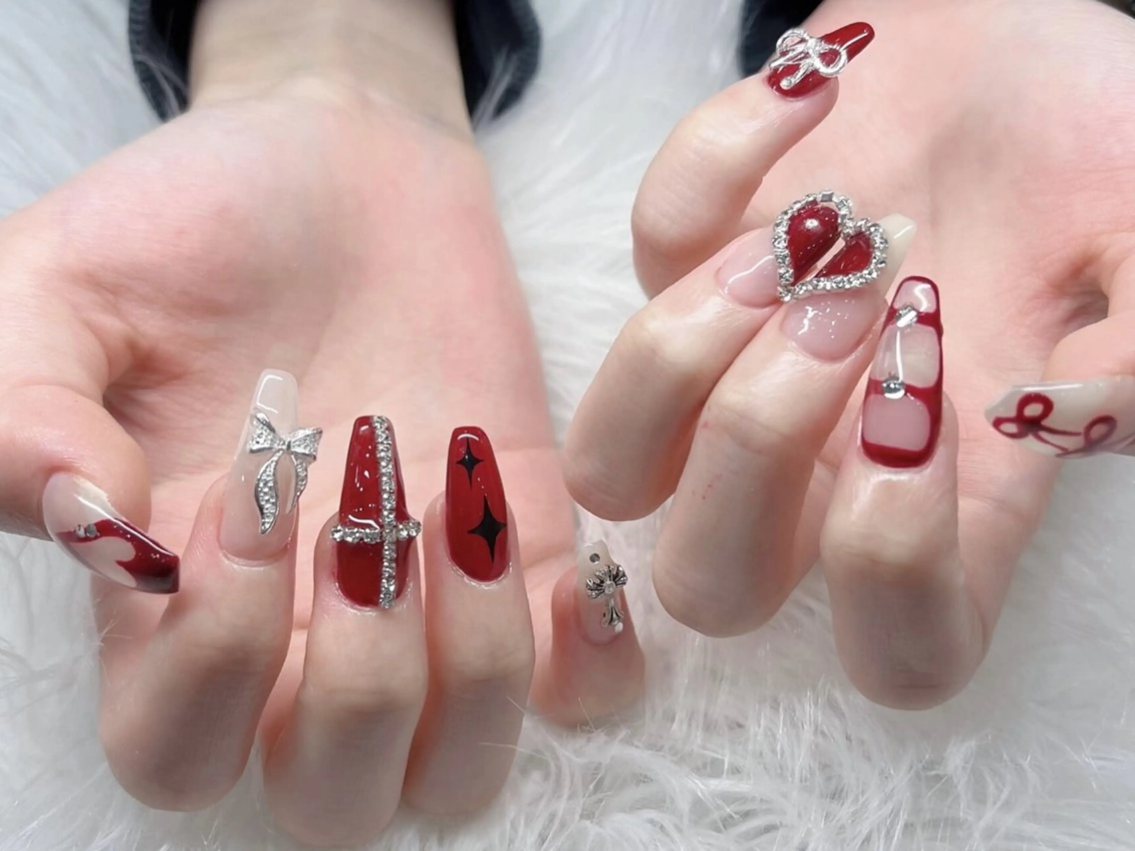 メンズ ネイル アートネイル フレンチネイル ジェルネイル キラキラネイル パラジェル ハンドネイル Bloom スカルプ専門店のネイルデザイン