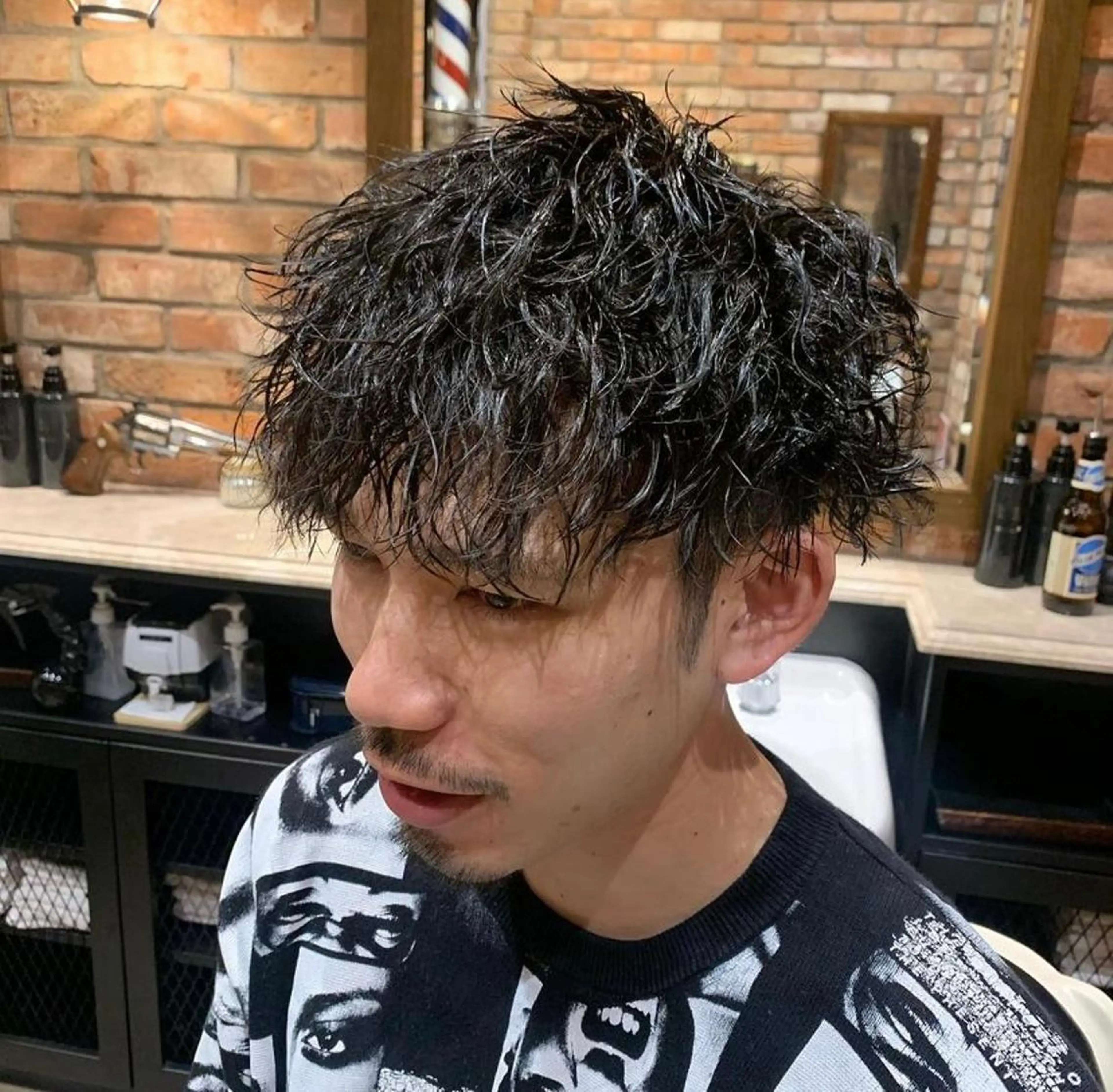 ショート パーマ メンズ プレミアムバーバー新宿店所属・新宿駅近！ 💈口コミ多数✨のヘアスタイル