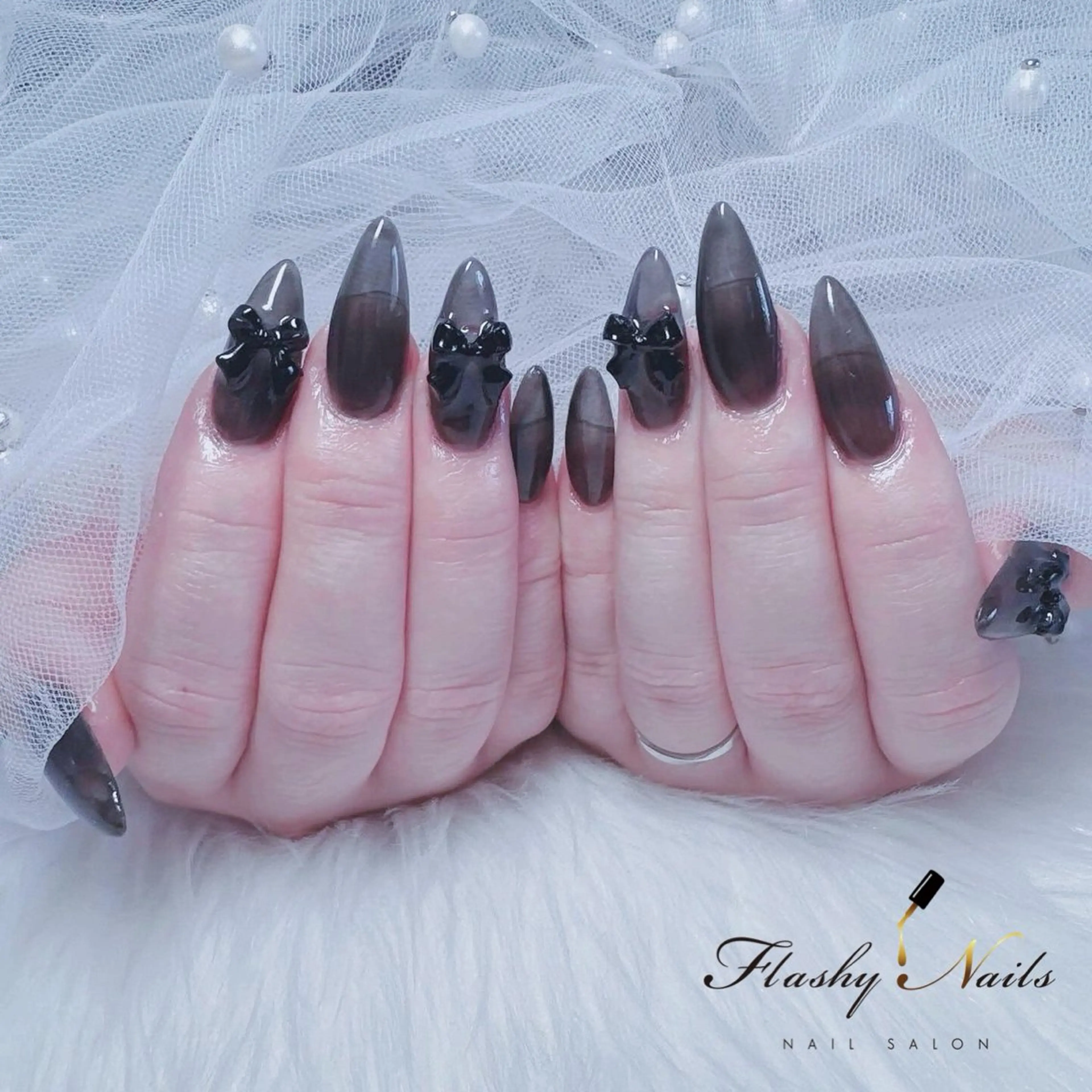 ネイル 長さ出し リボン Flashy Nailsのネイルデザイン