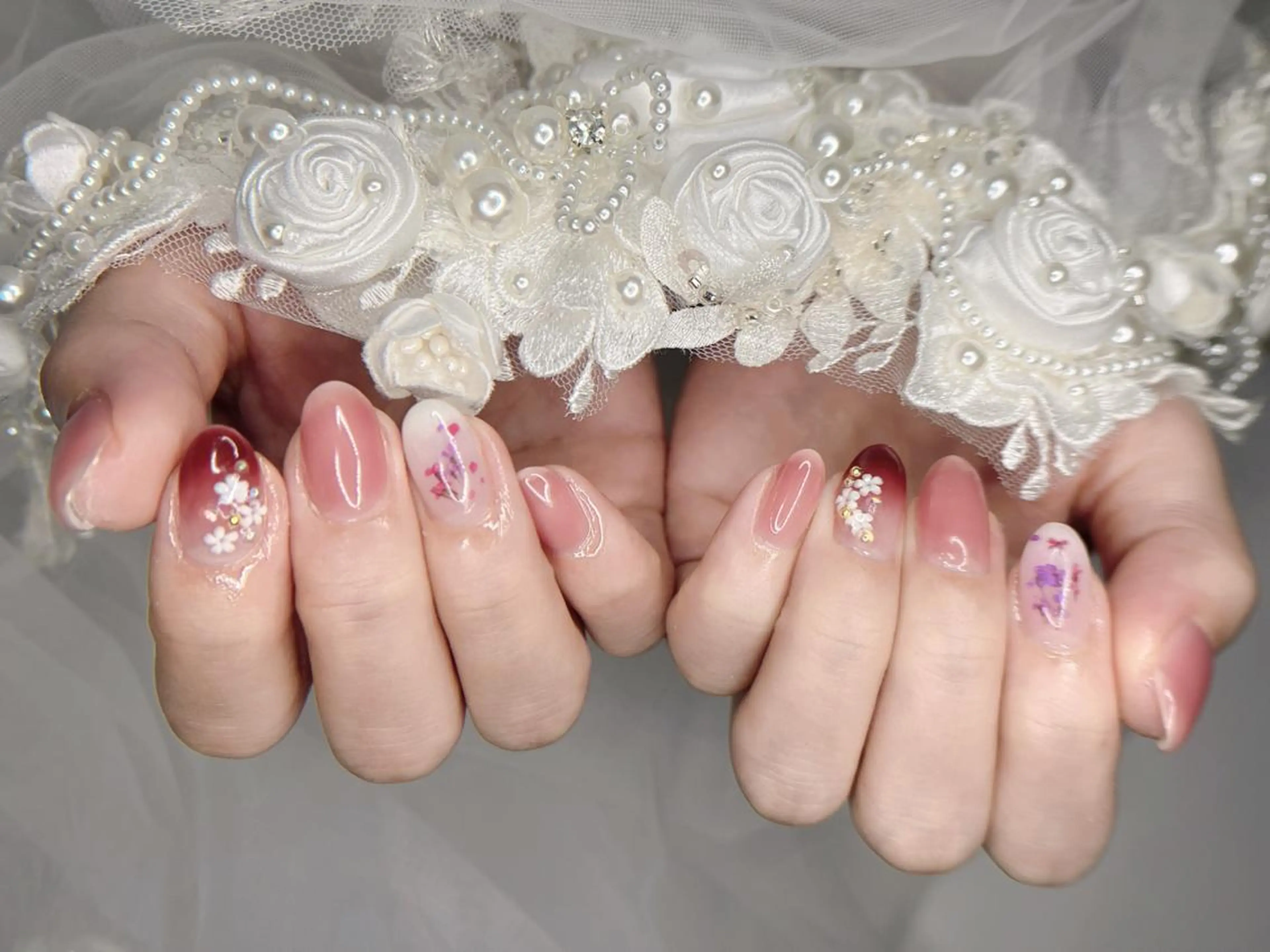 ネイル リボン、ガーリー パーツ放題専門店のネイルデザイン