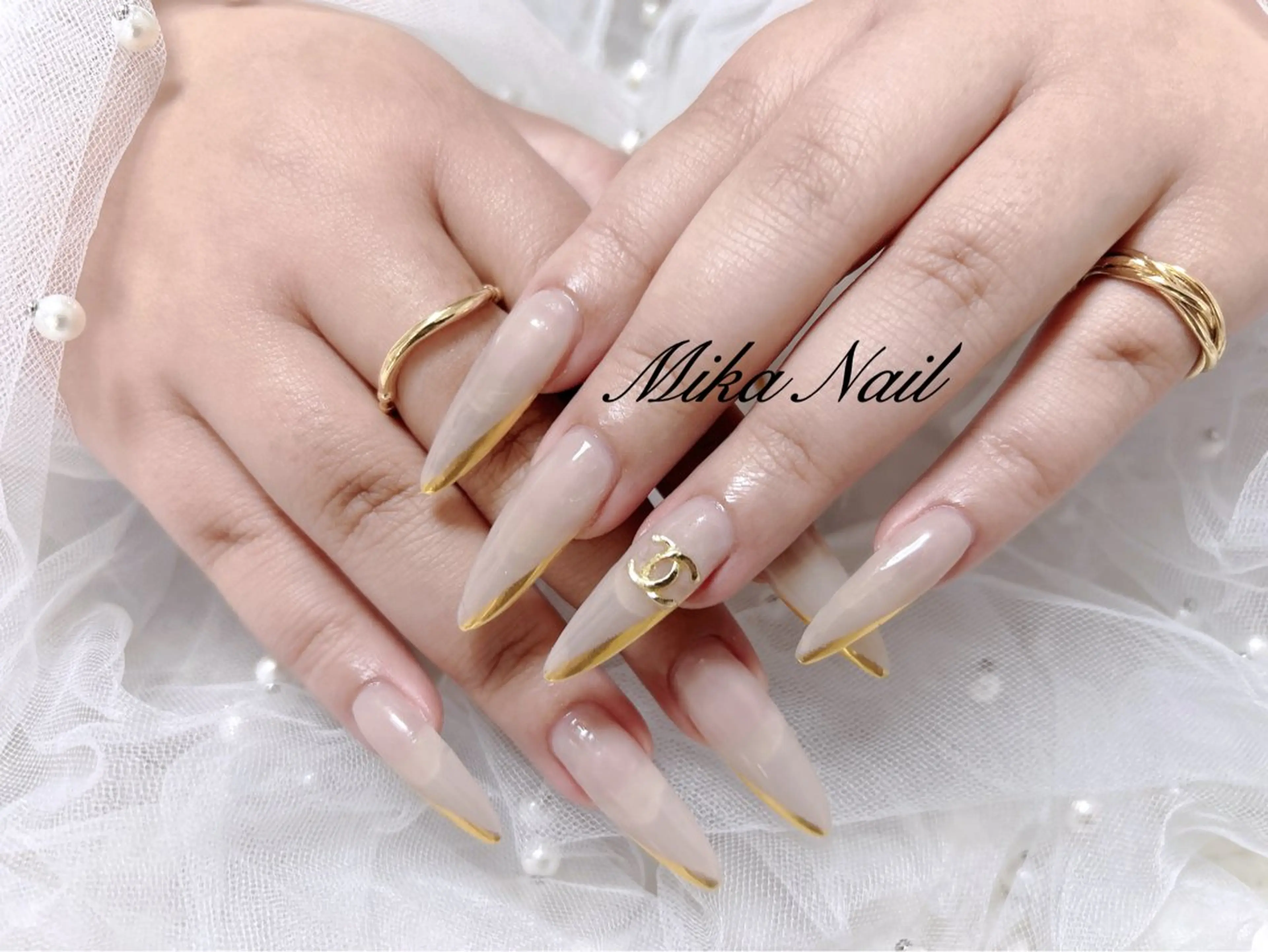 ネイル ゴールド ミラーネイル ワンカラーネイル Mika Nailのネイルデザイン