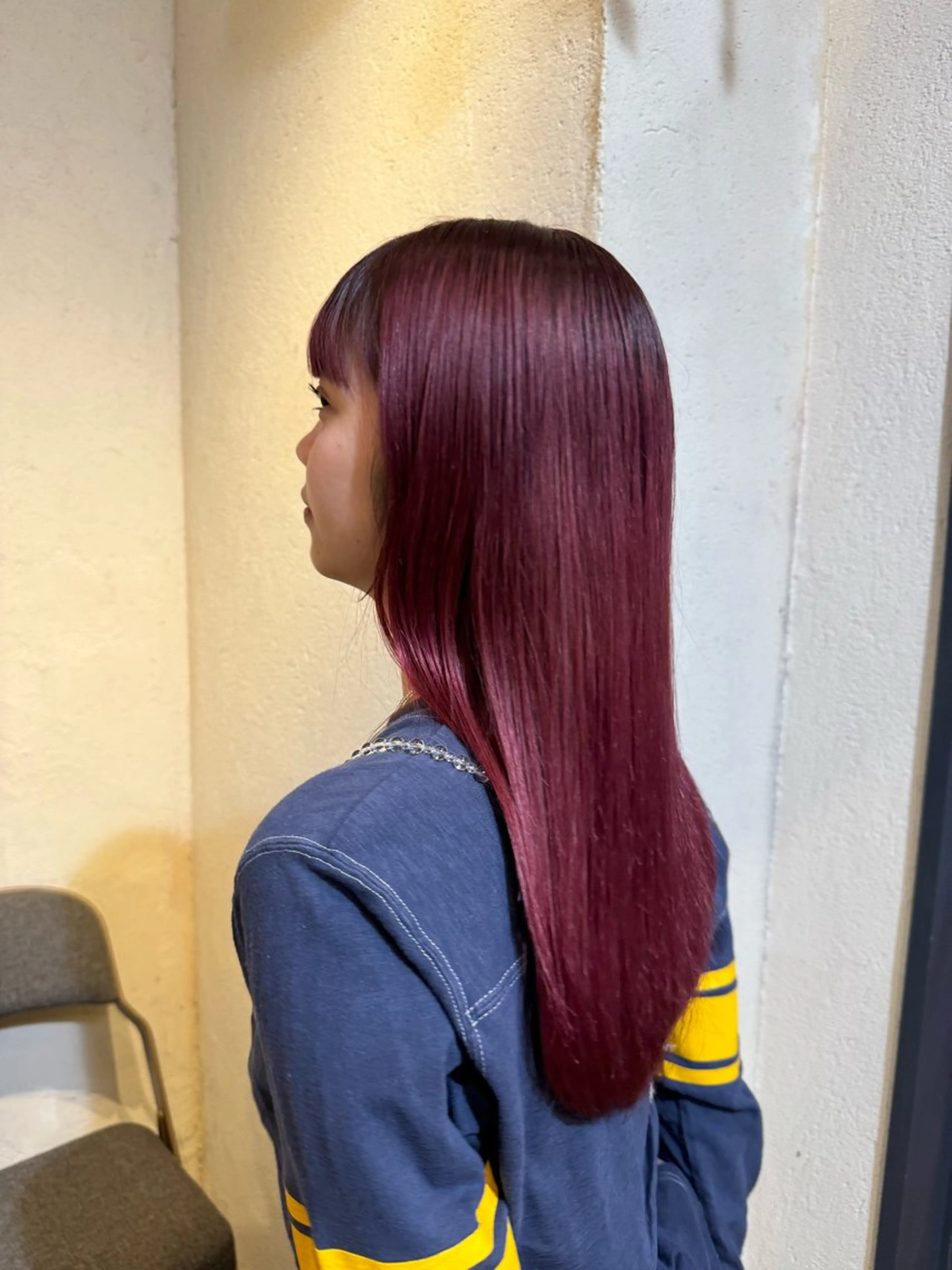 ロング カラー 西尾 愛のヘアスタイル