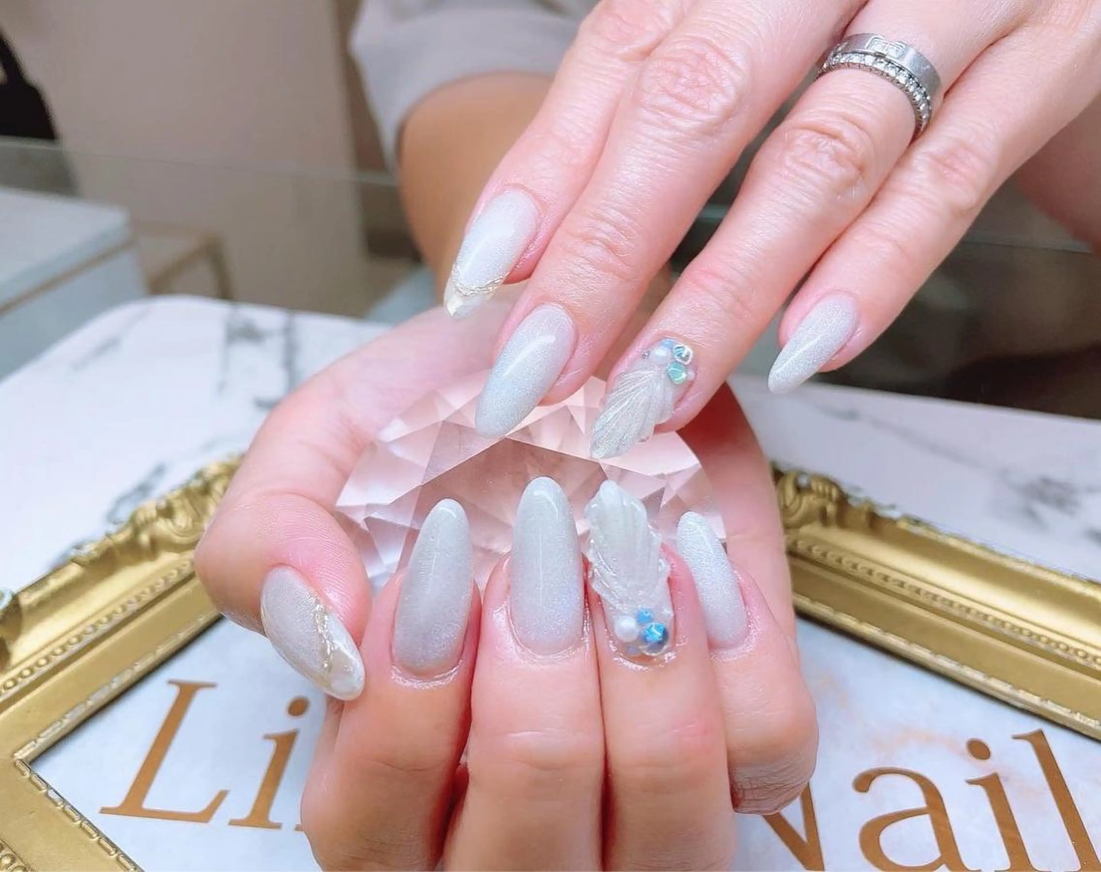 ネイル フットネイル ジェルネイル グラデーション ハードジェル キラキラネイル Lilas Nailのネイルデザイン
