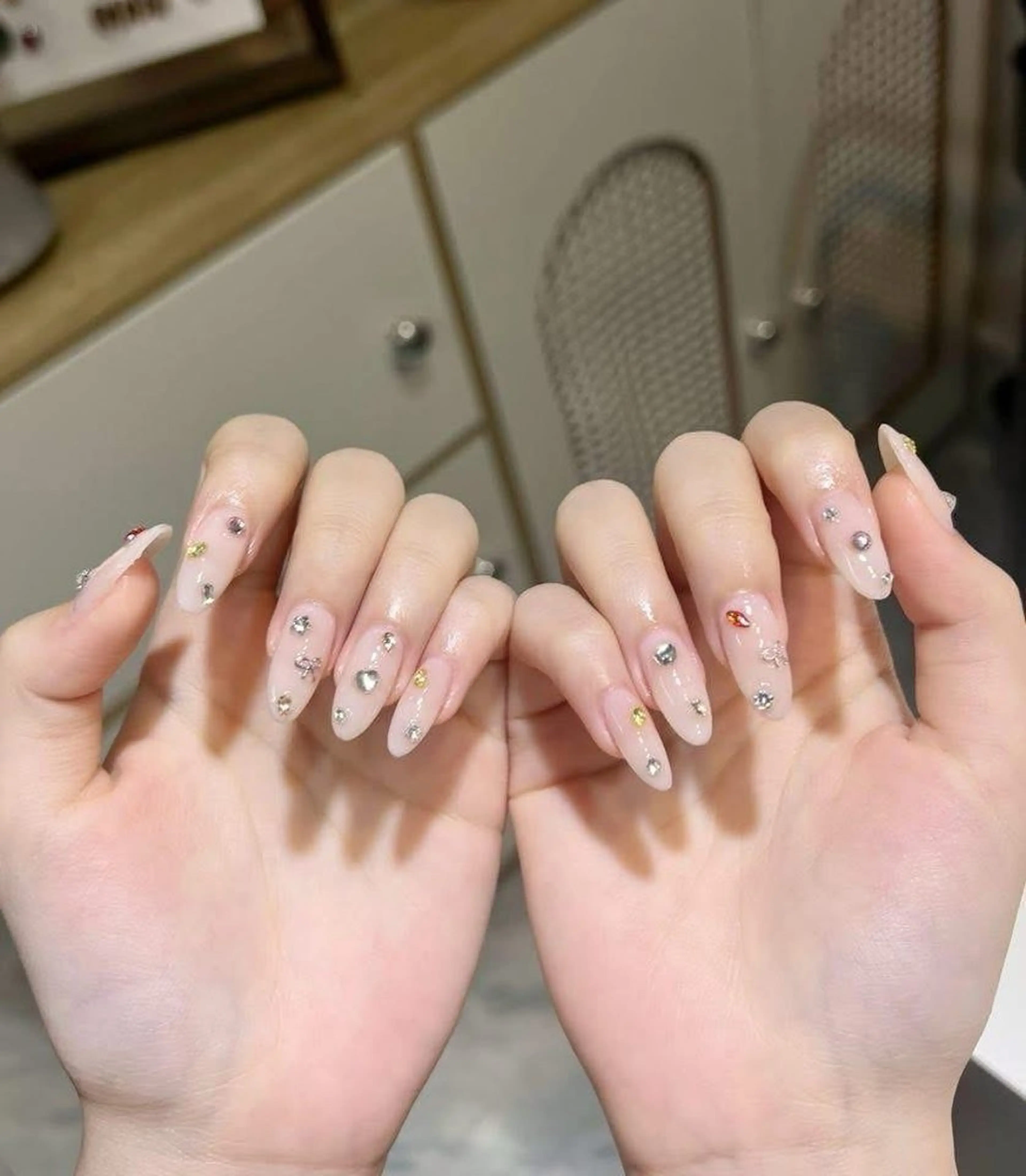 ネイル ハンドネイル T.Lee Nail Lilyのネイルデザイン