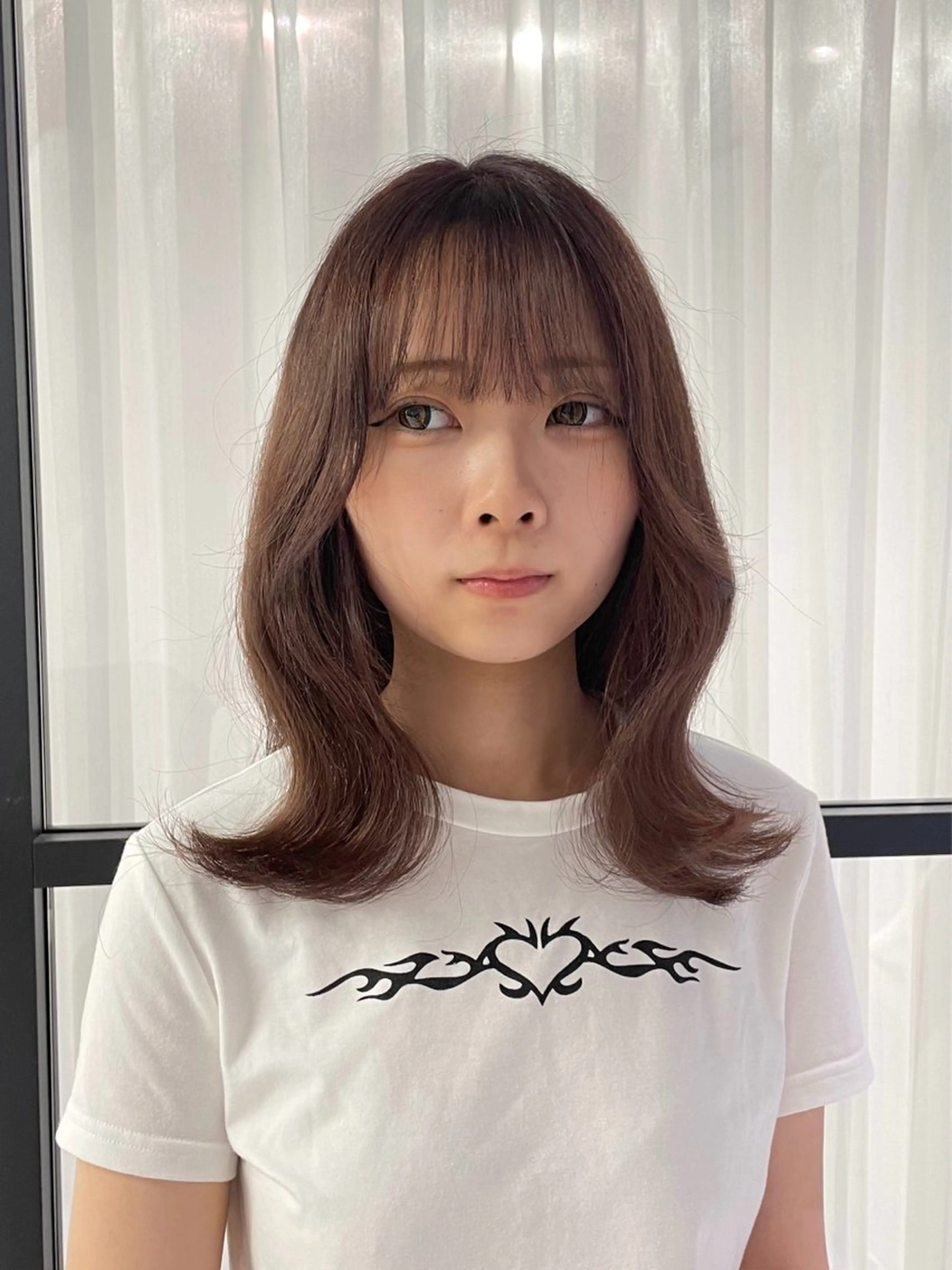 ミディアム カラー ヘアカラー トリートメント 菜々🫧新宿 透明感ケアブリーチのヘアスタイル