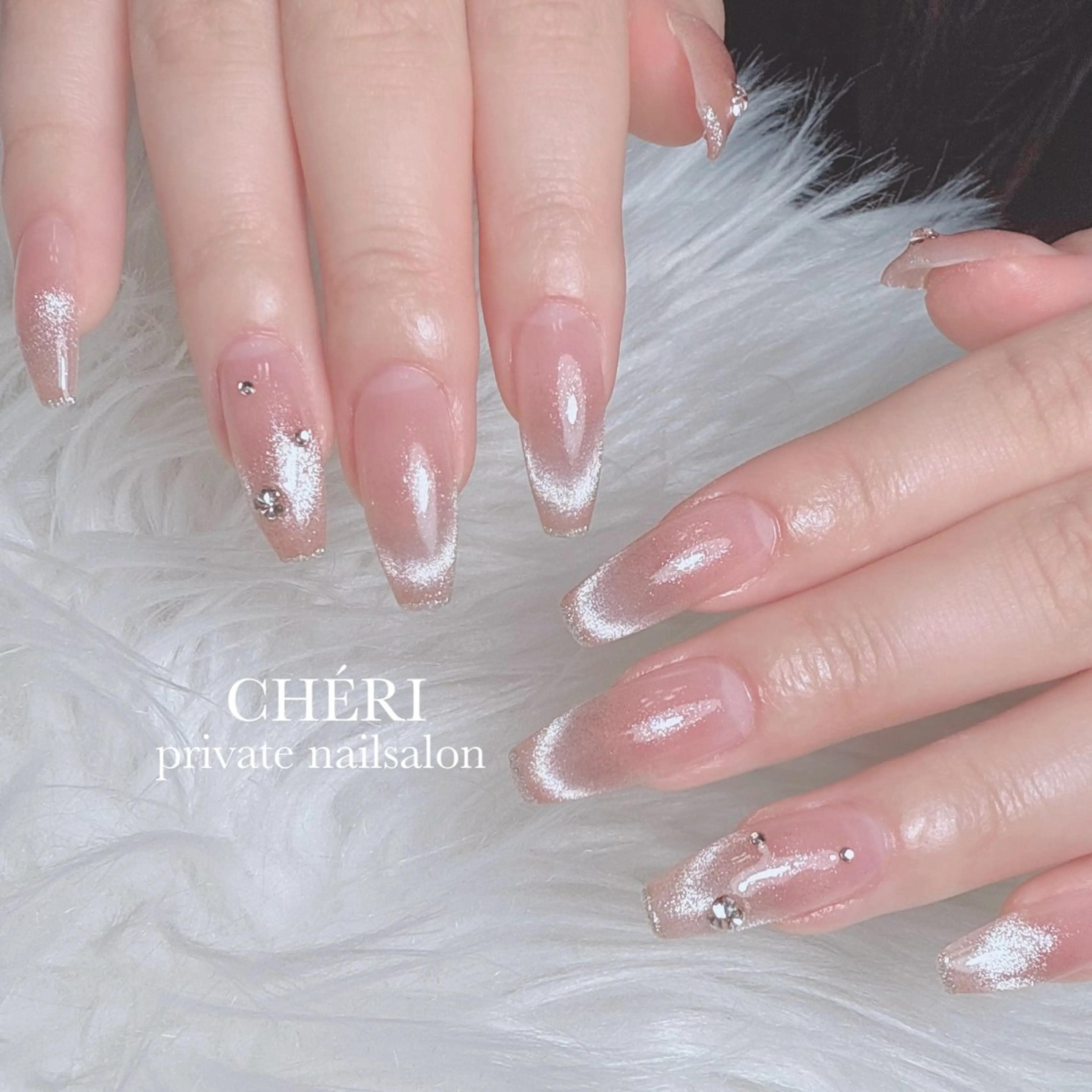 ネイル CHÉRI .のネイルデザイン