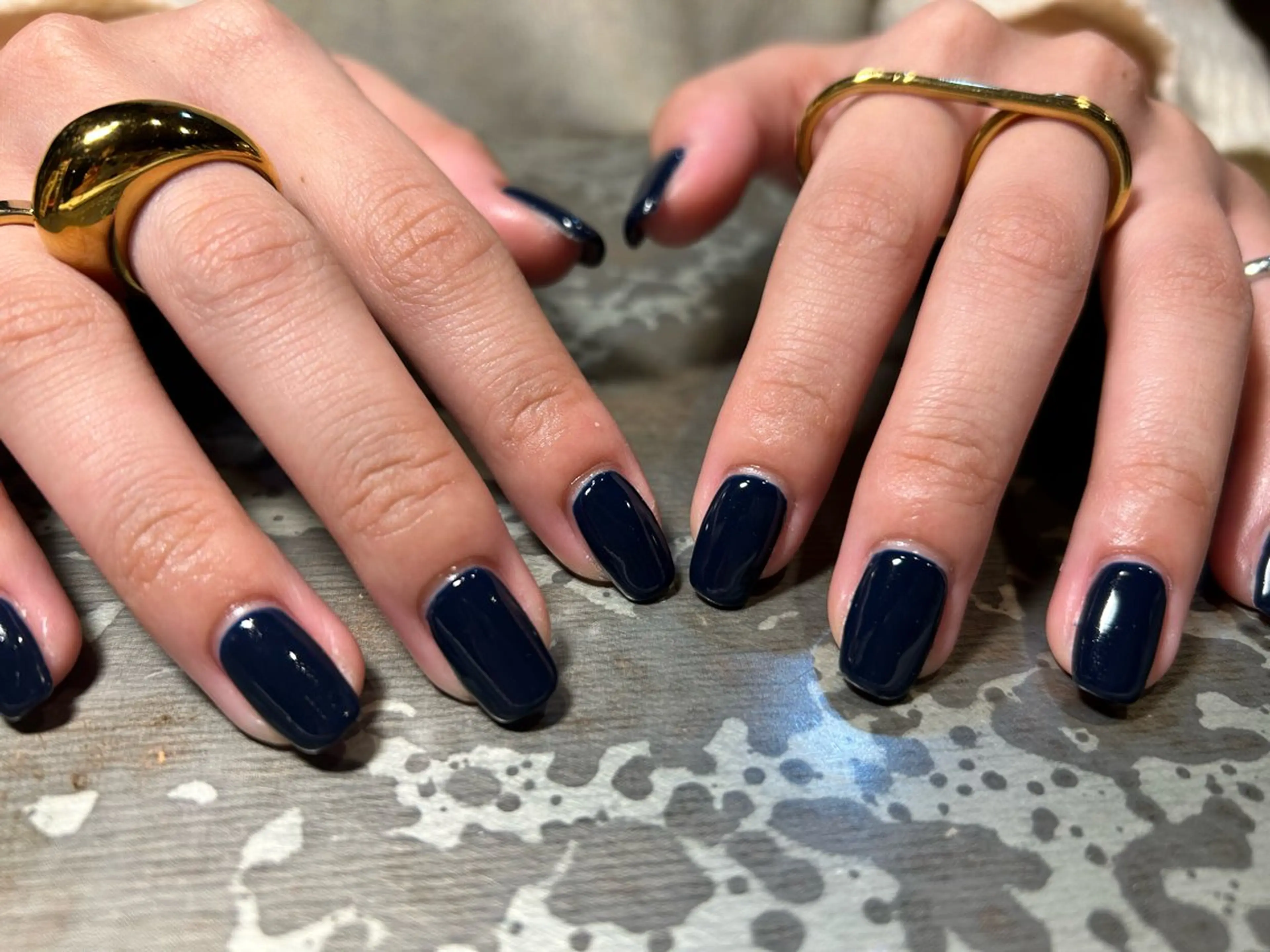 ネイル ゴールド ゴージャス ネイビー ワンカラーネイル シンプルネイル ハンドネイル ハンドケア ＊ misa ＊のネイルデザイン