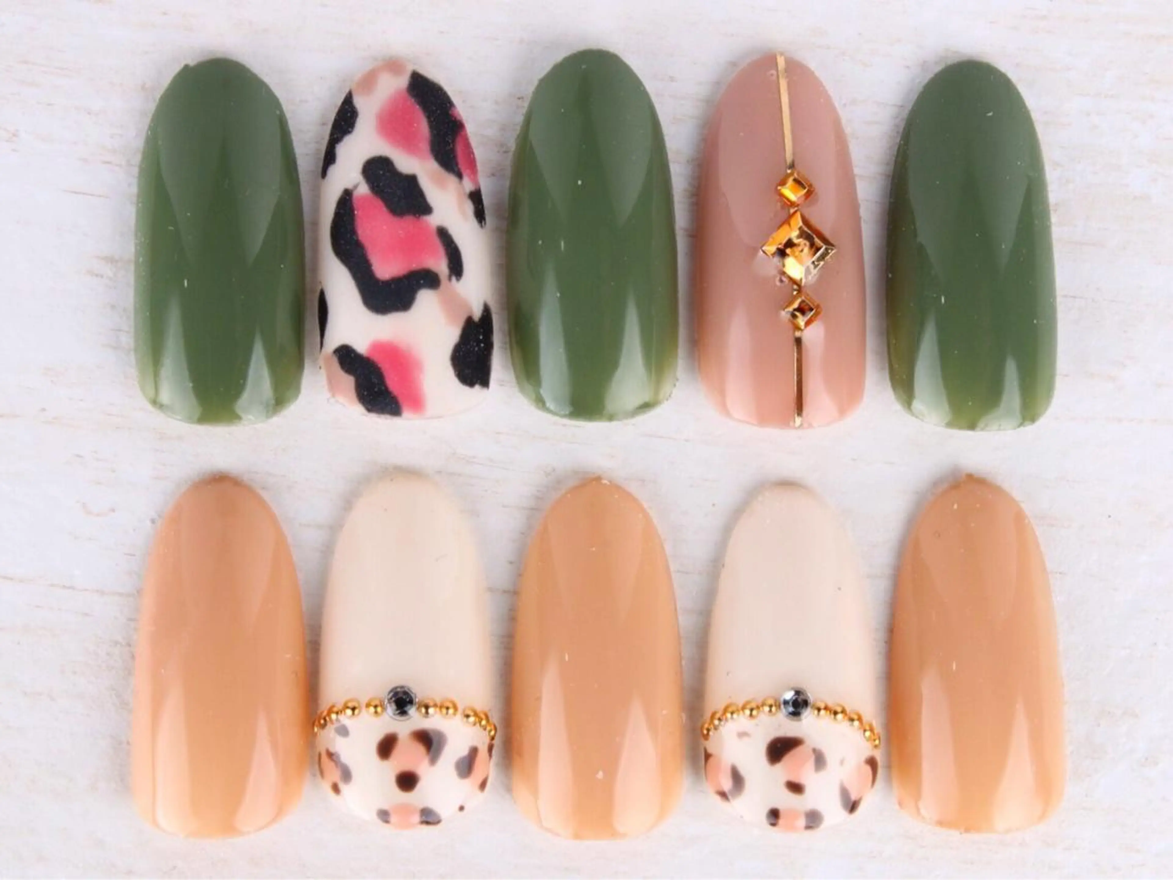 ネイル アニマル柄 Nail's LuluLimaのネイルデザイン
