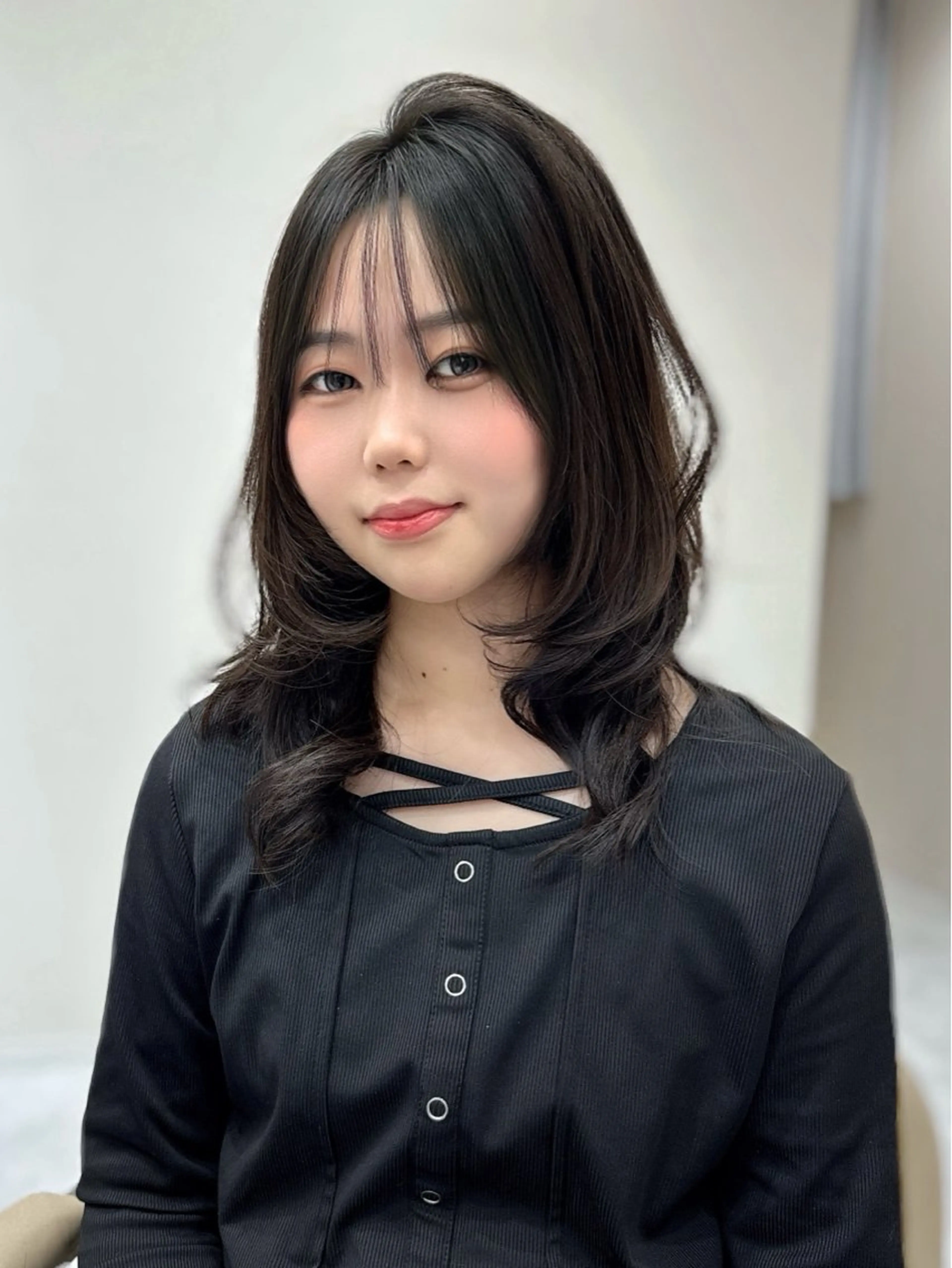 ミディアム カット ヘアカラー トリートメント 森 千風優のヘアスタイル