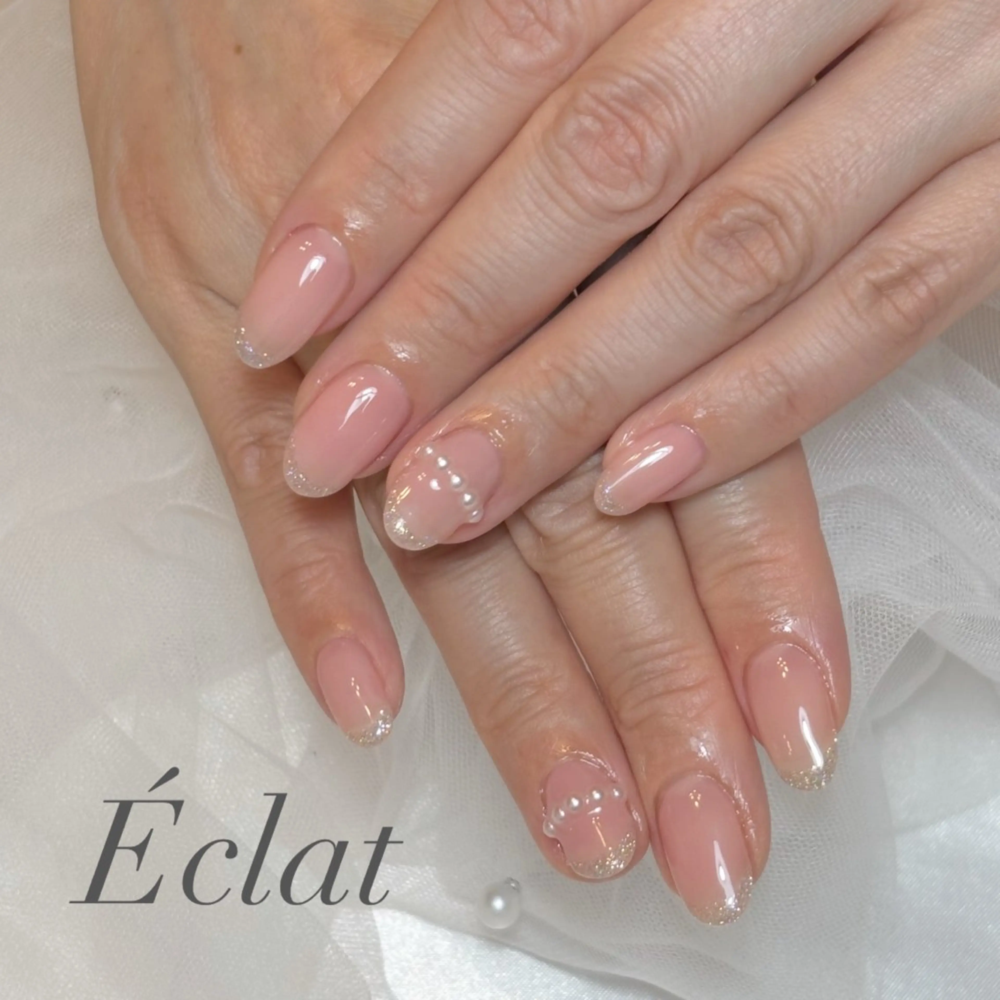 ネイル フレンチネイル ラメ(グリッター) 持ち込み ハンドネイル nail salon Éclatのネイルデザイン