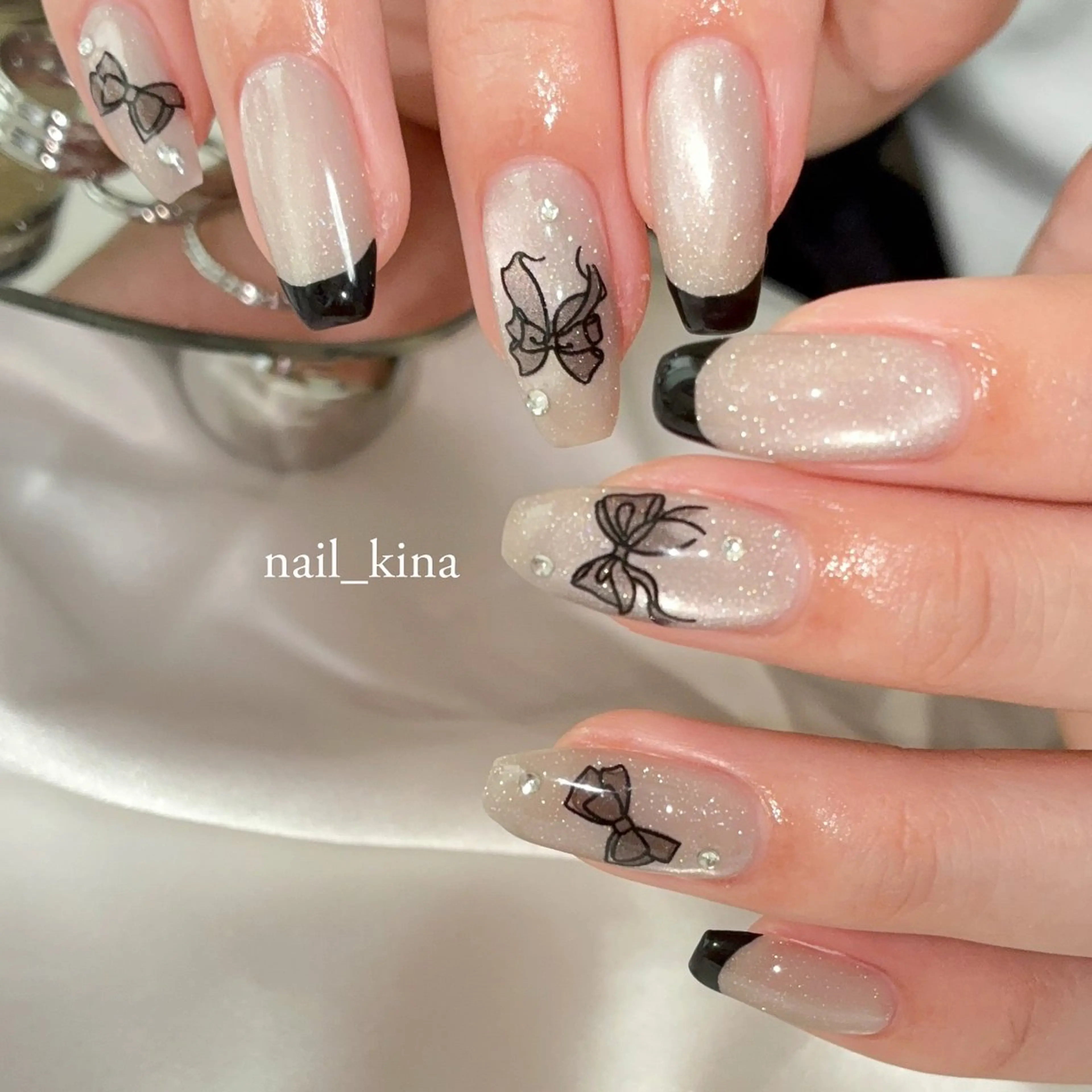 ネイル フラッシュネイル フレンチネイル マグネットネイル リボン nail_ kinaのネイルデザイン