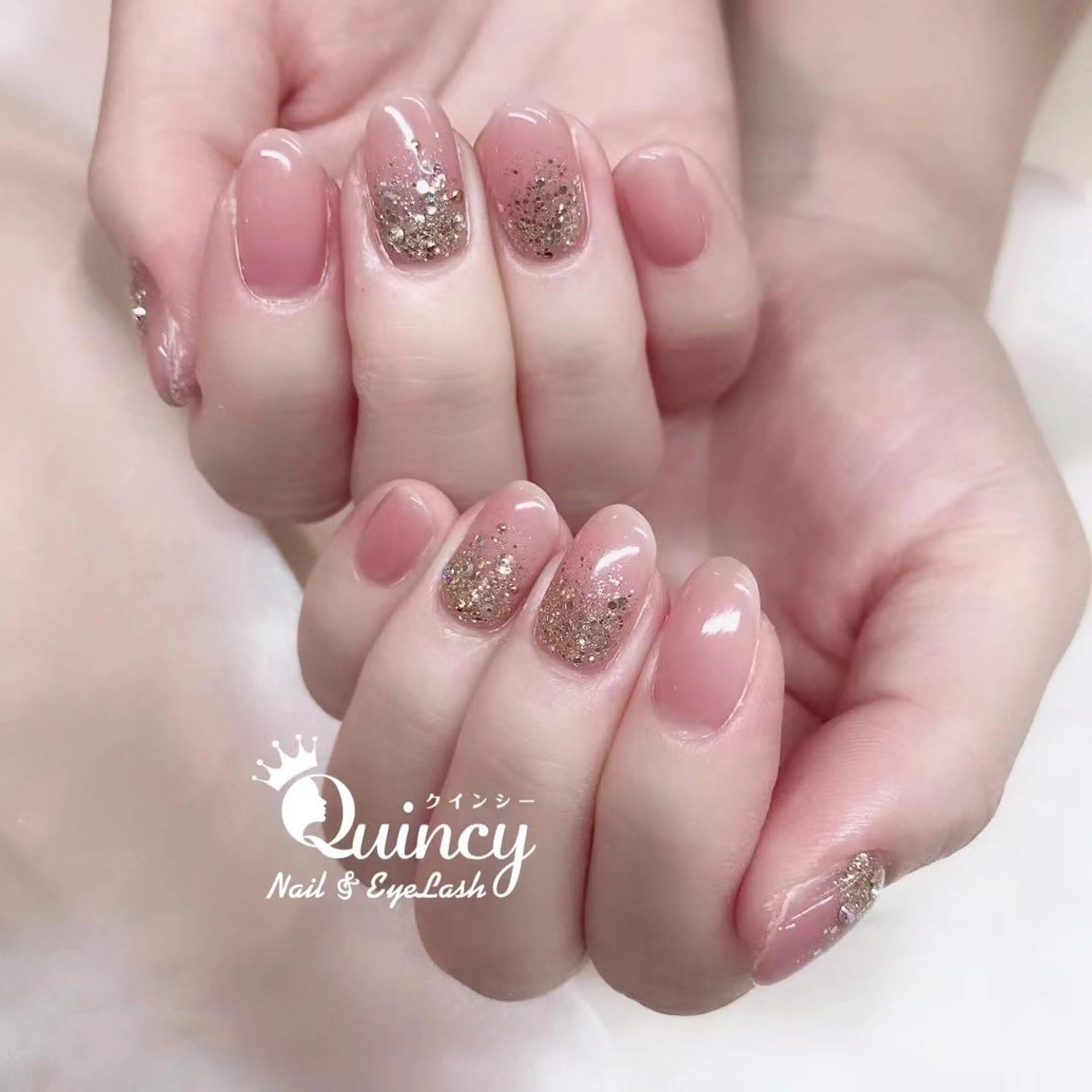 ネイル Quincy ネイル&アイラッシュのマツエク・マツパデザイン