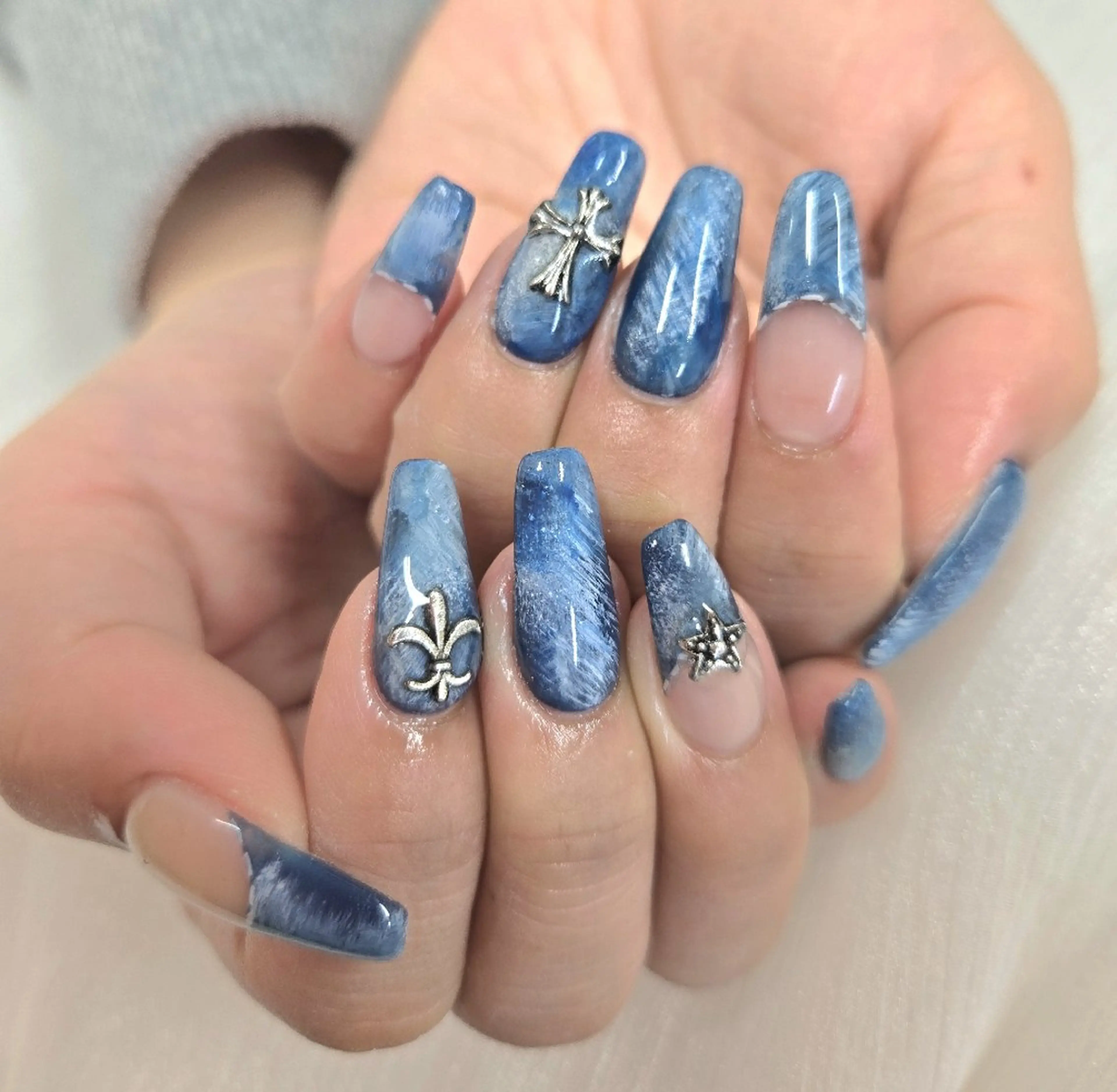 ネイル アートネイル オーロラネイル チークネイル ジェルネイル グラデーション ハンドネイル 河野ちえ (雑誌掲載サロン)のネイルデザイン