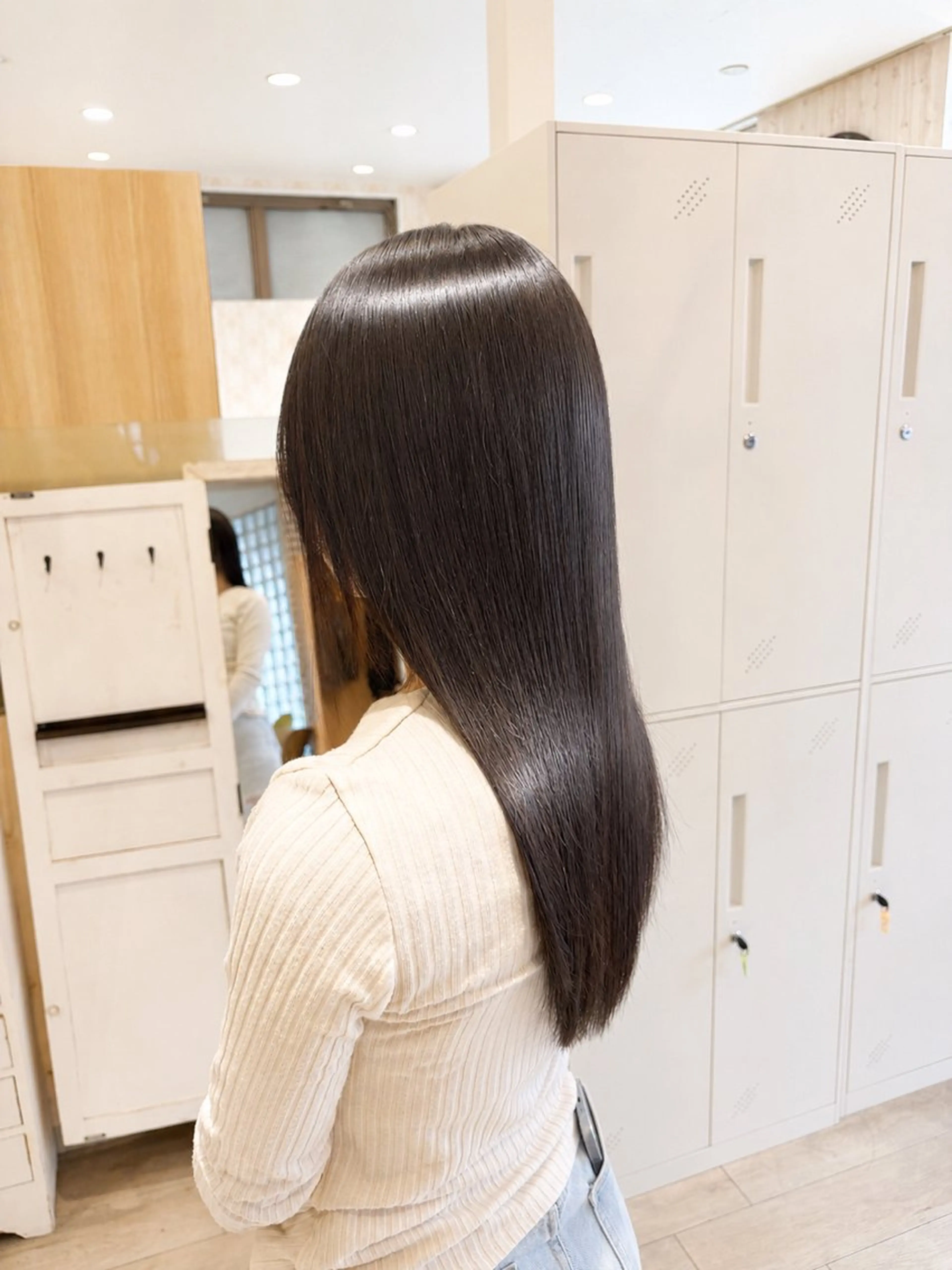 セミロング U24✨️0円モデル 🎀藤村音寧🎀のヘアスタイル