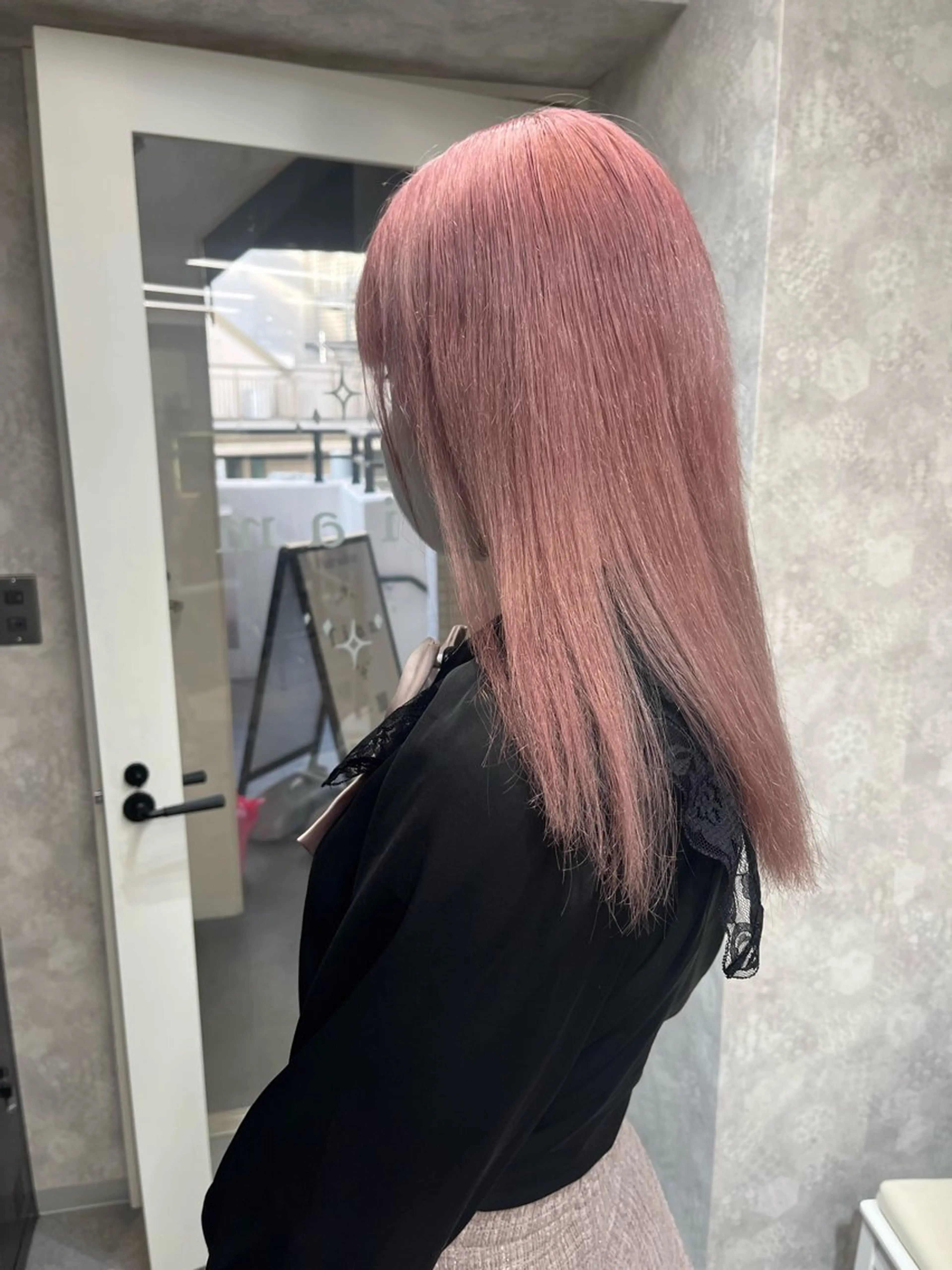 セミロング カラー アッシュ アッシュグレー ベージュカラー ブリーチ ブロンド 【美髪ハイトーン】 髪質改善/大和🎀のヘアスタイル