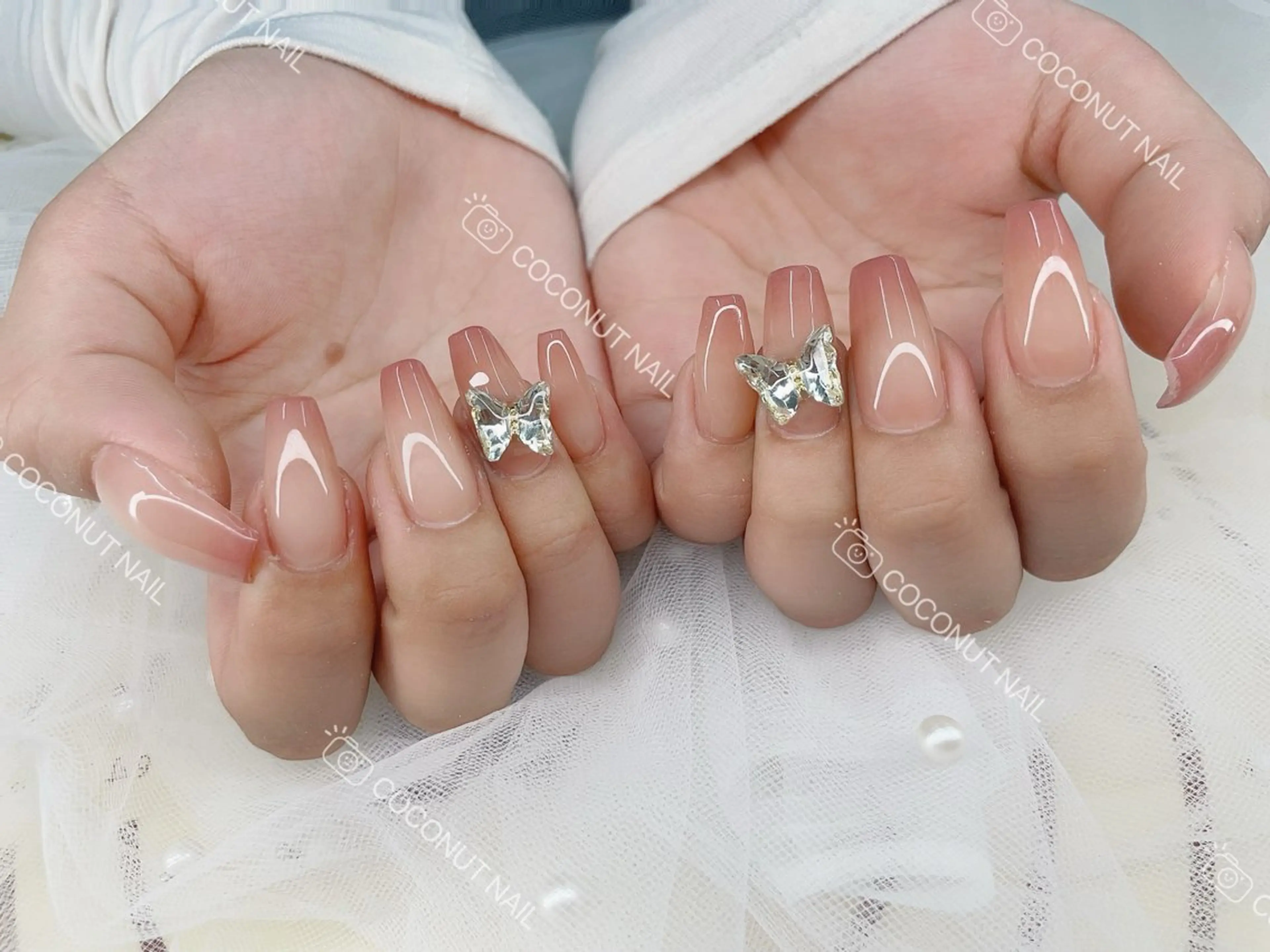ネイル ハンドネイル 神田 ココナッツのネイルデザイン