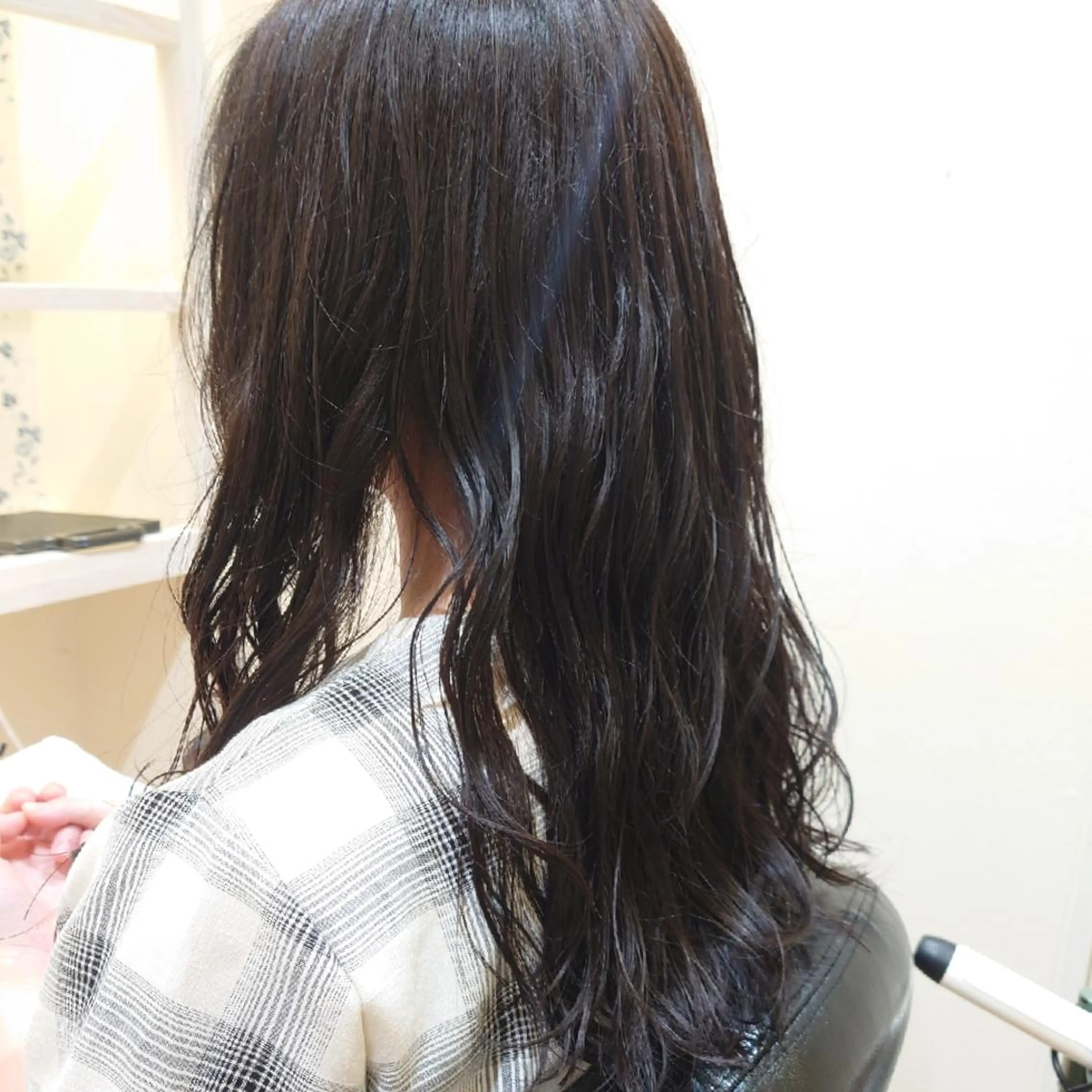 ロング カラー こせき えみのヘアスタイル