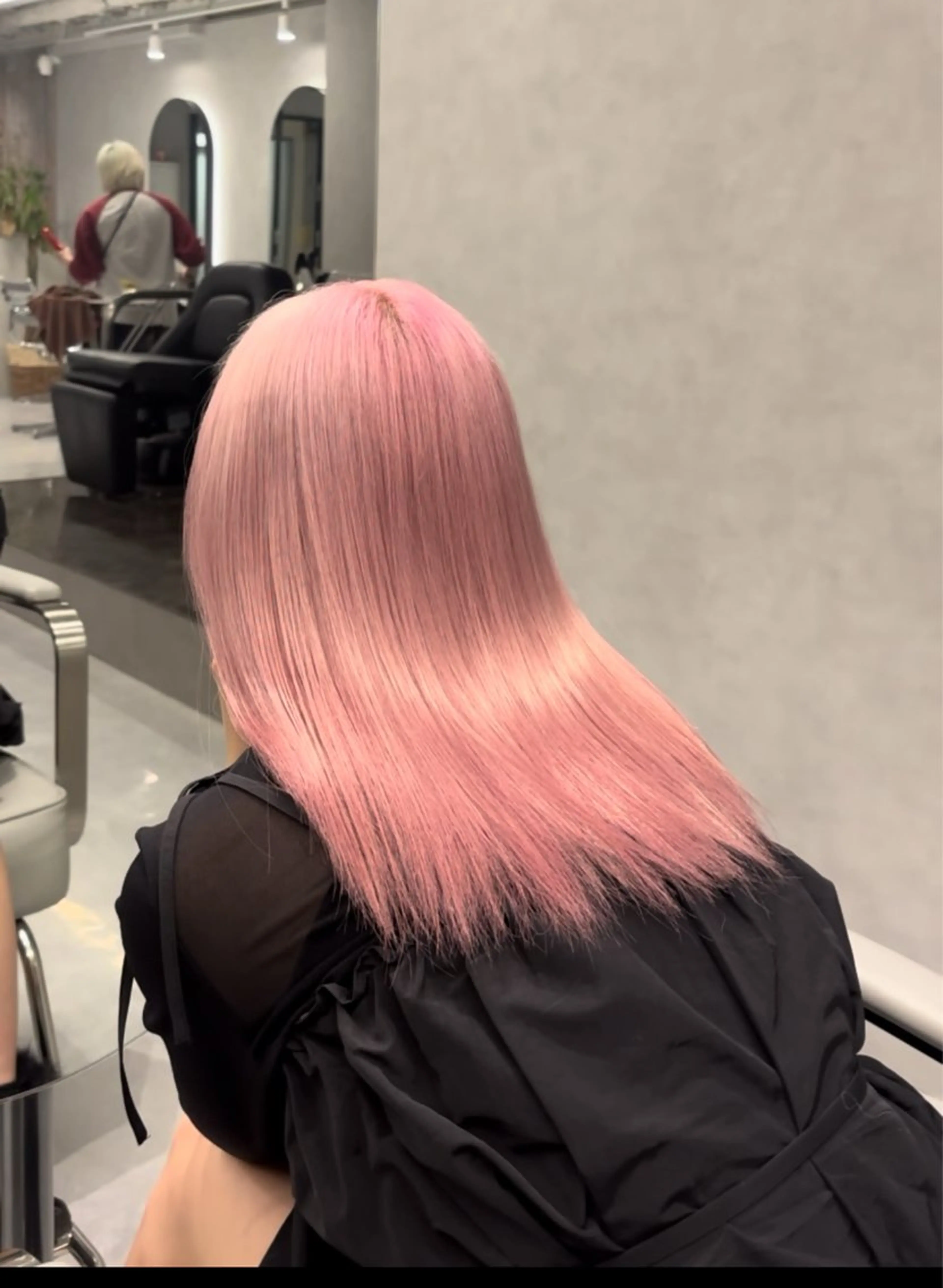 セミロング ヘアカラー 艶ハイトーン/ ブリーチ/梅田のヘアスタイル