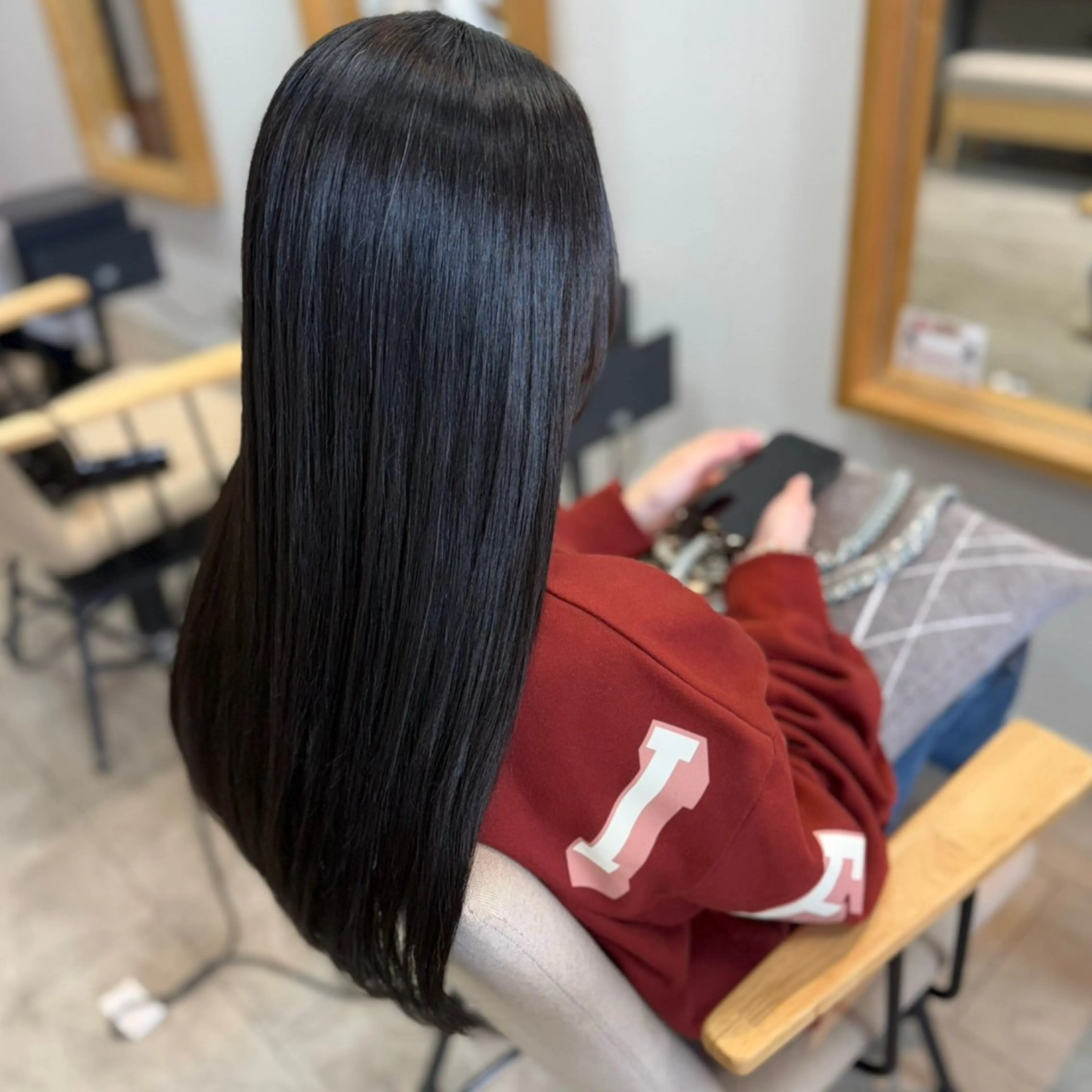 ロング カット 縮毛矯正 沢登 穂乃香のヘアスタイル