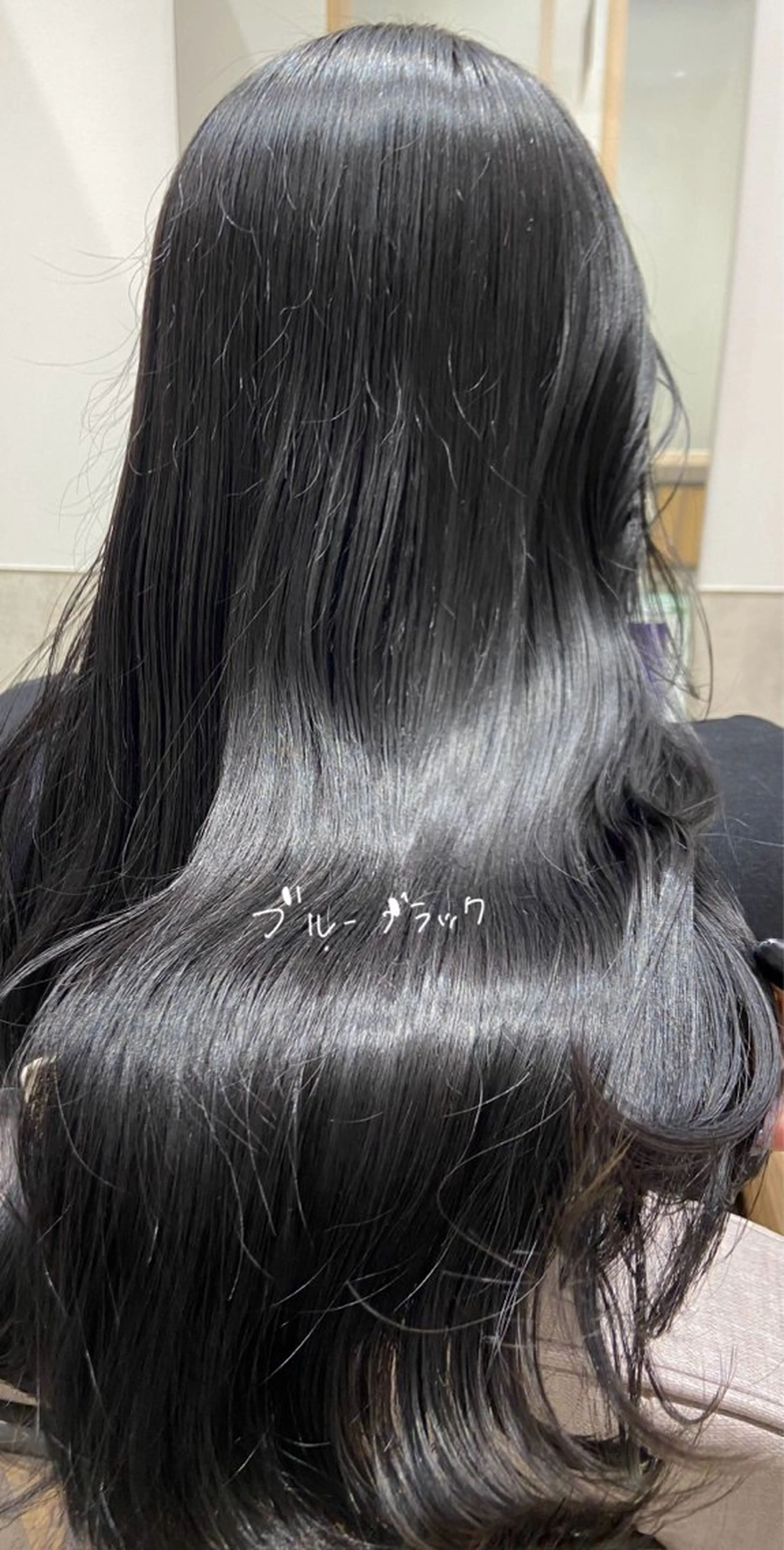 ロング カラー しみず さきのヘアスタイル