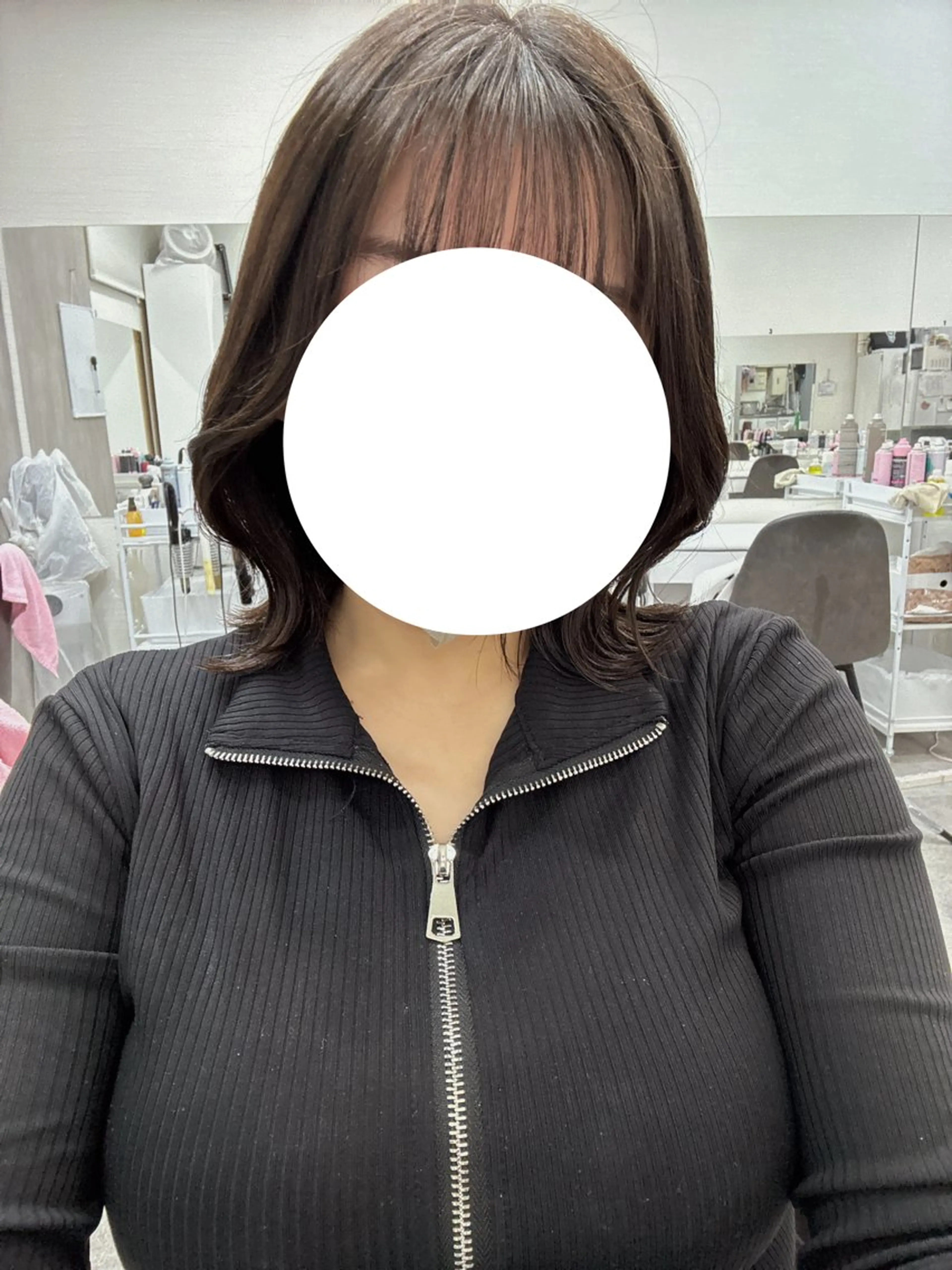 ミディアム 小川 芹菜のヘアスタイル