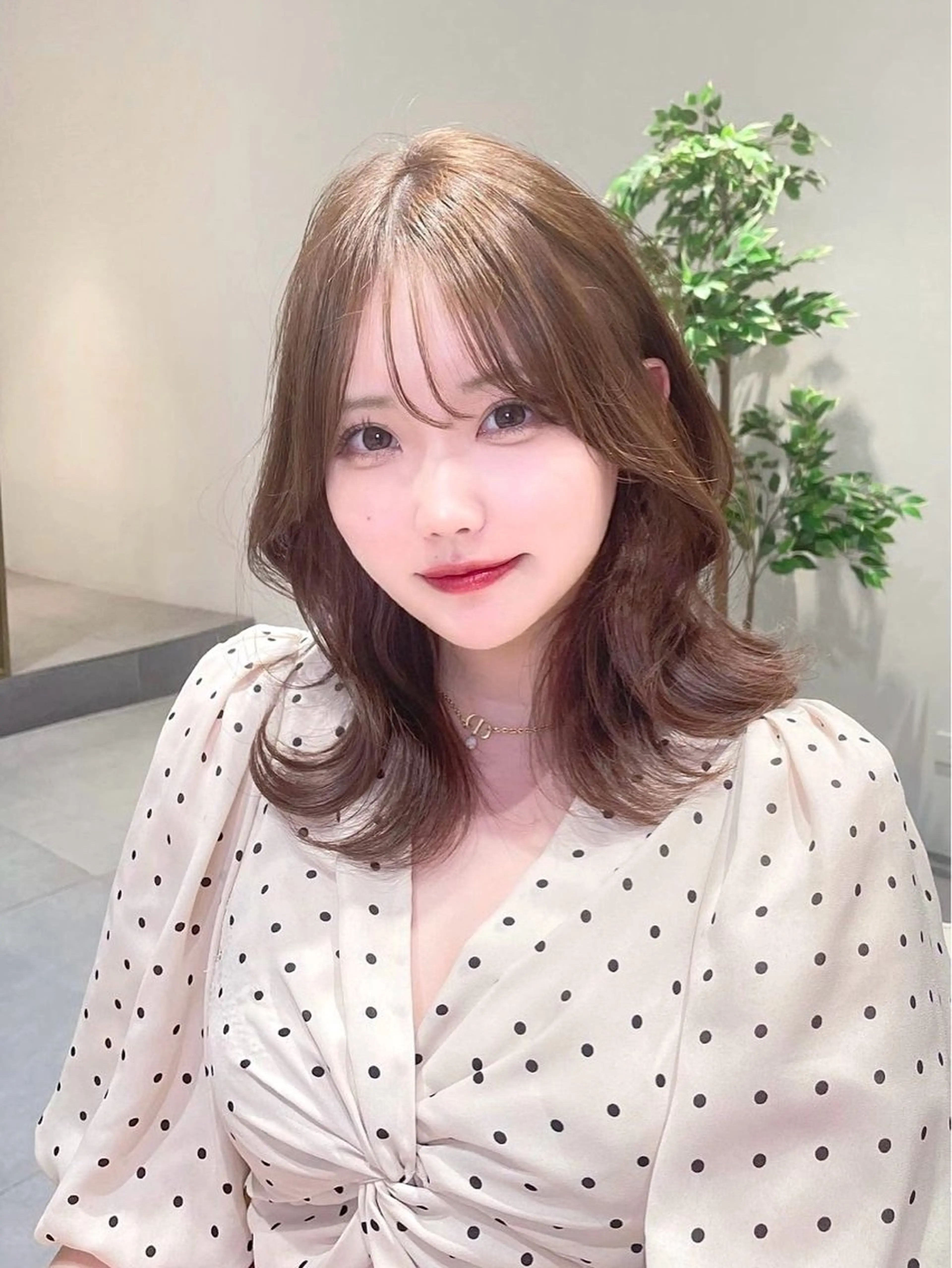 セミロング カラー カット ヘアカラー トリートメント ヘッドスパ ヘアセット 韓国ヘア/レイヤー/ 顔まわり/りょーとのヘアスタイル