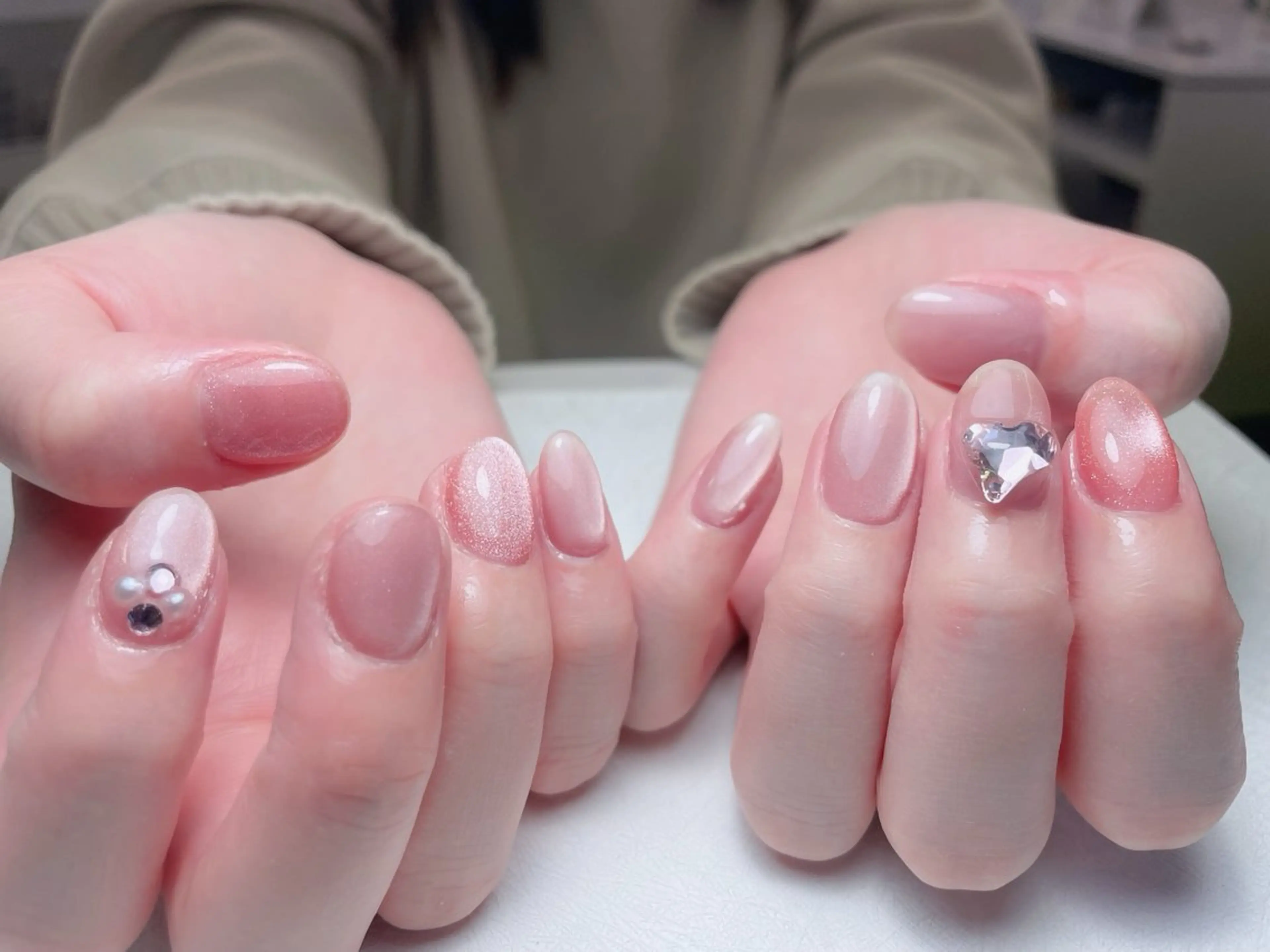 ネイル オーロラネイル 長さ出し フットネイル フレンチネイル ジェルネイル 中野駅から2分 MEO NAILのネイルデザイン
