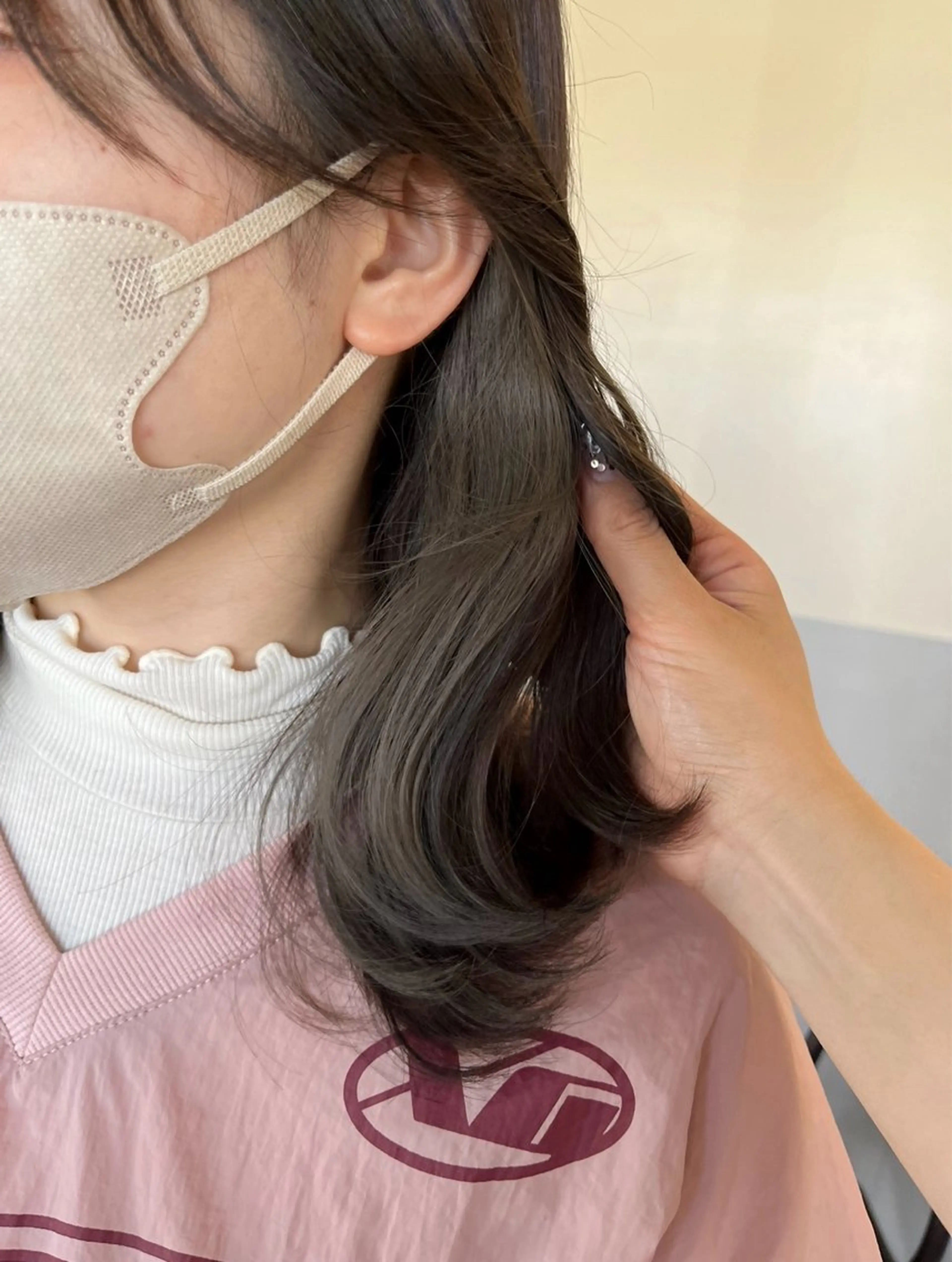 ミディアム 神谷 夏帆のヘアスタイル