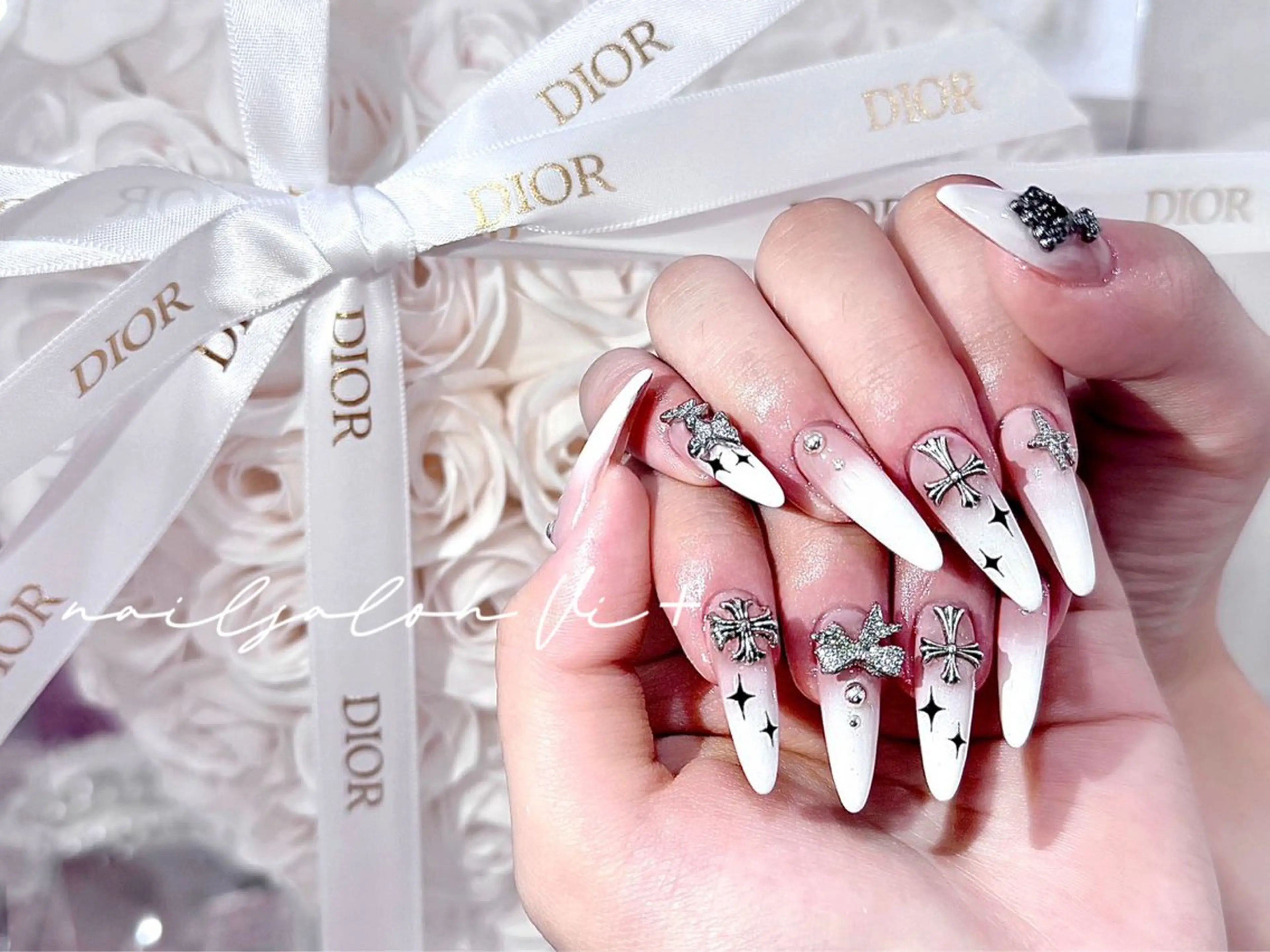 ネイル ハンドネイル ✨Nailsalon Vi+✨のネイルデザイン