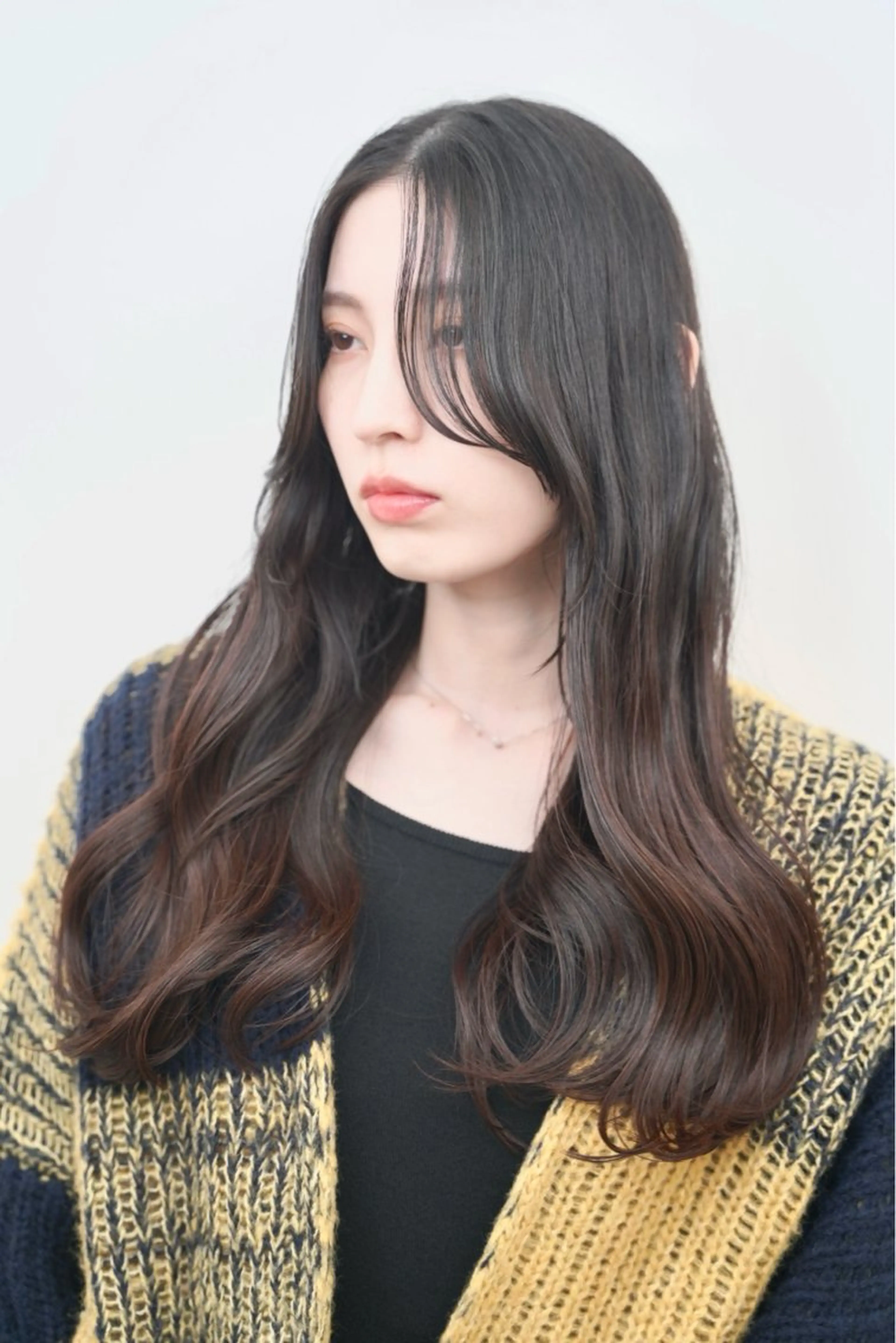 ロング ハイトーン/艶感 カラー/村上廉汰のヘアスタイル