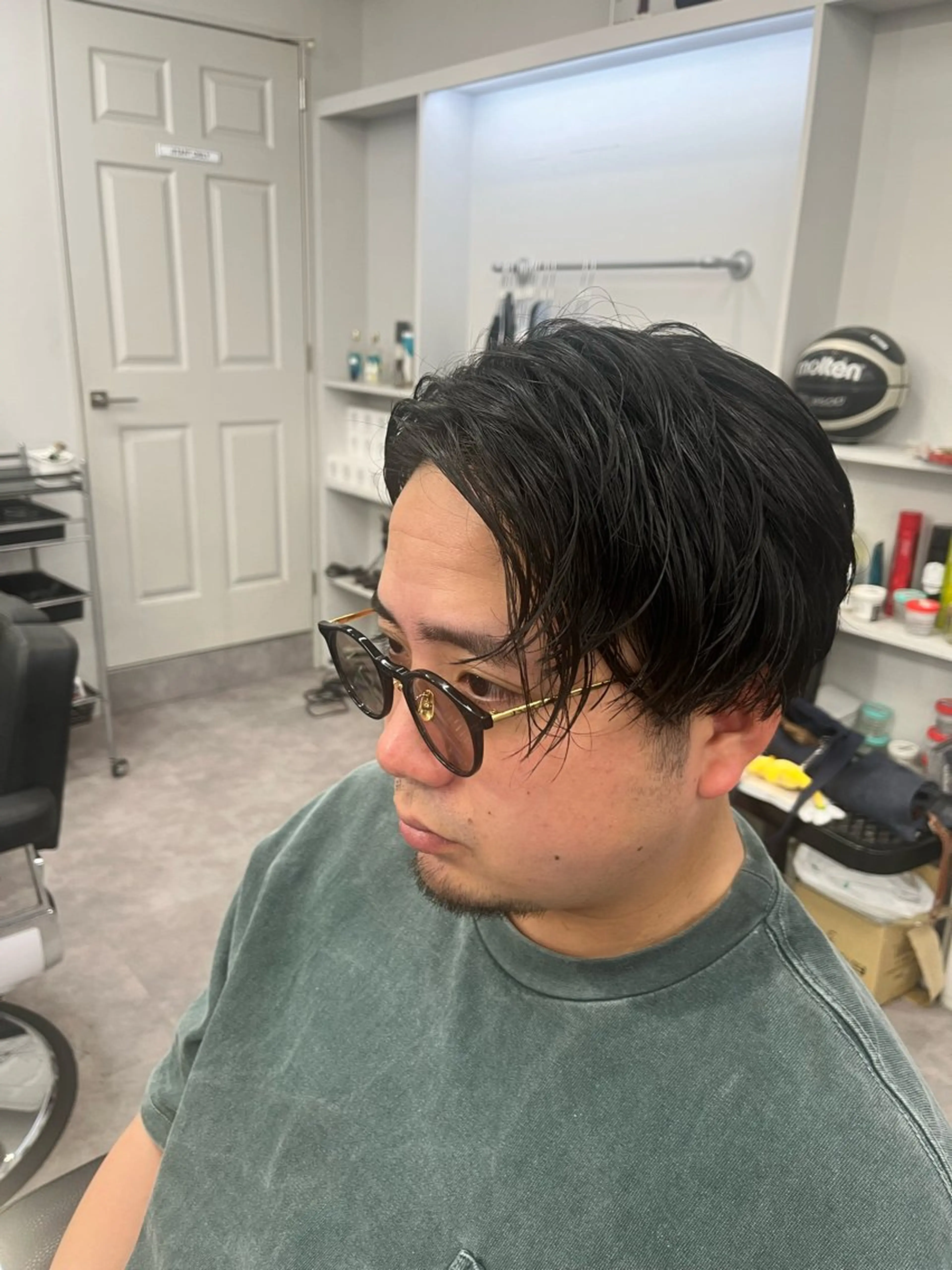 ミディアム 💈FADE &LINE安達のヘアスタイル