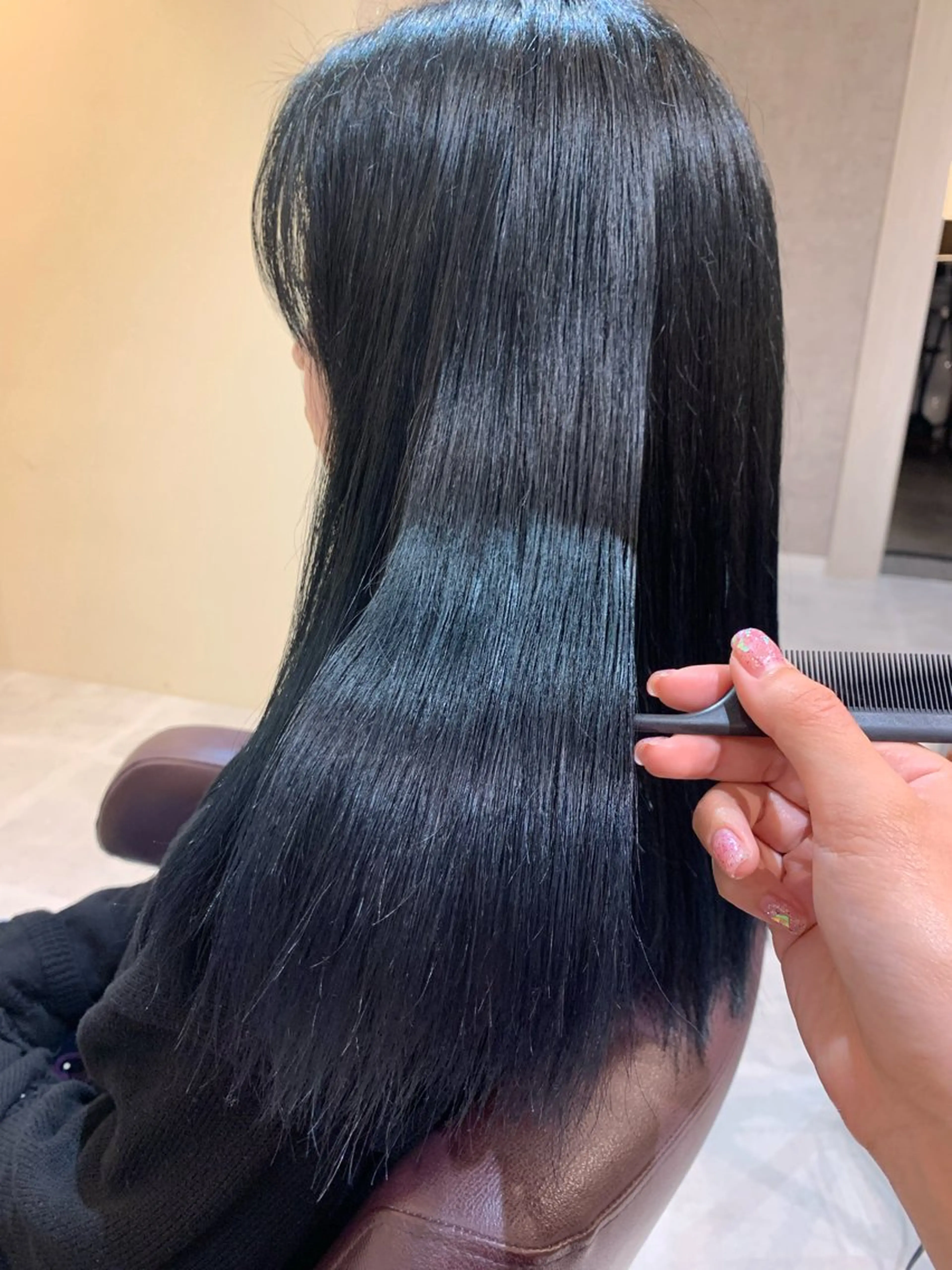 カラー 黒髪 ブルーカラー ブルーブラック イルミナカラー ネイビーカラー Yuuki🌷名古屋 栄 カラー/ボブのヘアスタイル