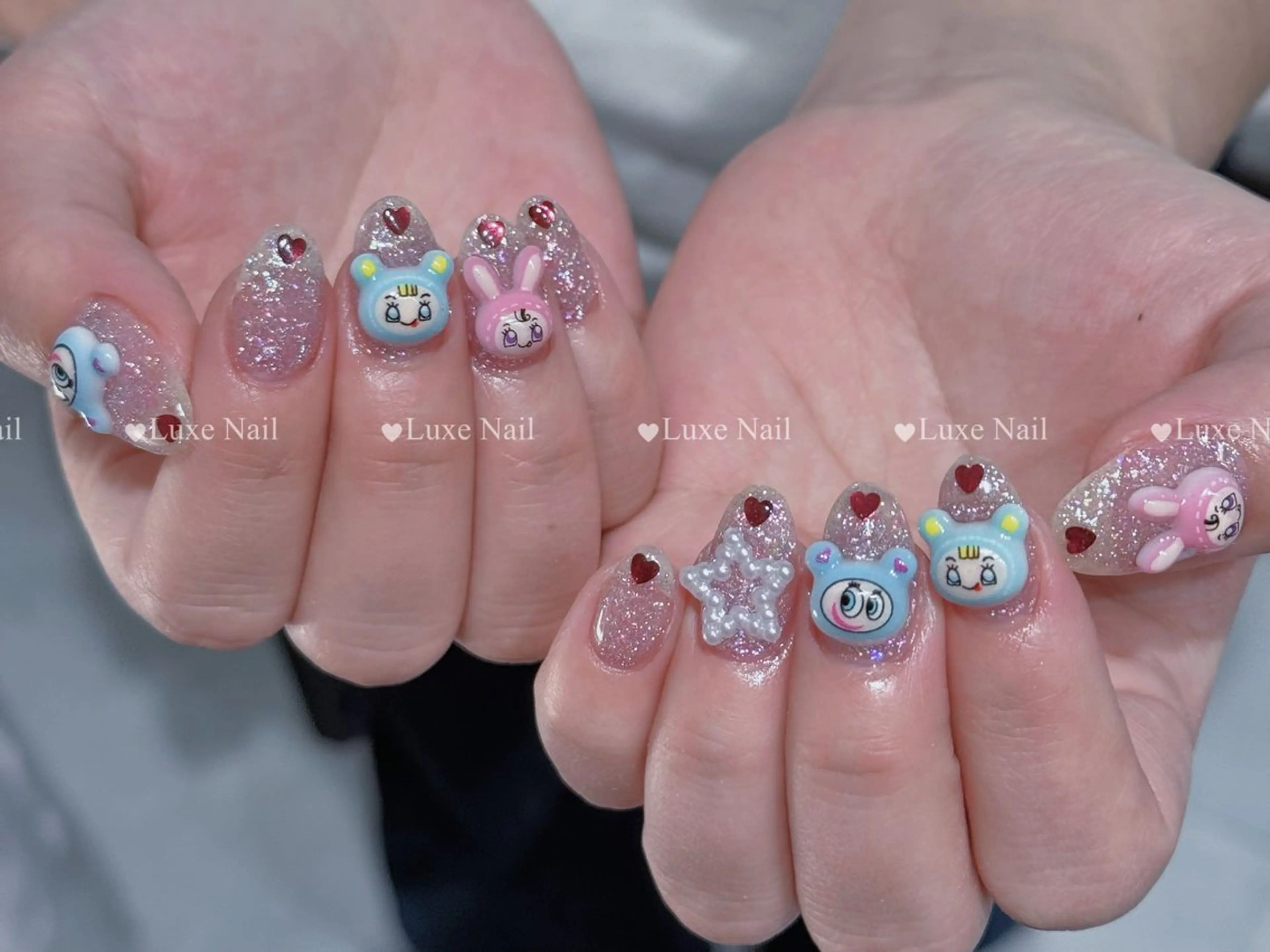 ネイル フラッシュネイル フットネイル フレンチネイル ジェルネイル ガラスフレンチ ハンドネイル Luxe Nail Salonのネイルデザイン