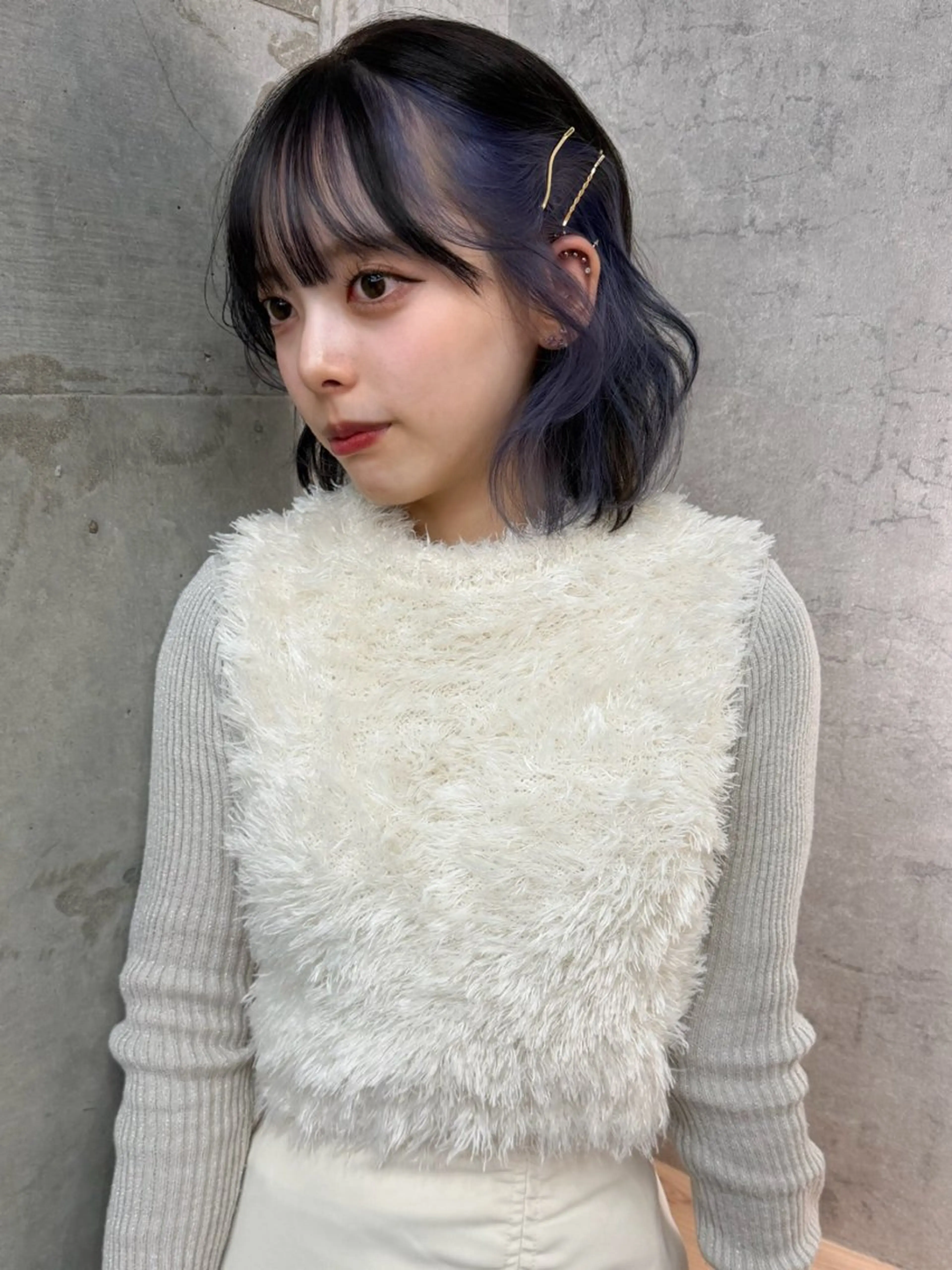 ミディアム カラー ブリーチ ブルーカラー ブルーラベンダー デザインカラー インナーカラー ヘアカラー ブリーチ/ベージュ 💕/momoaのヘアスタイル