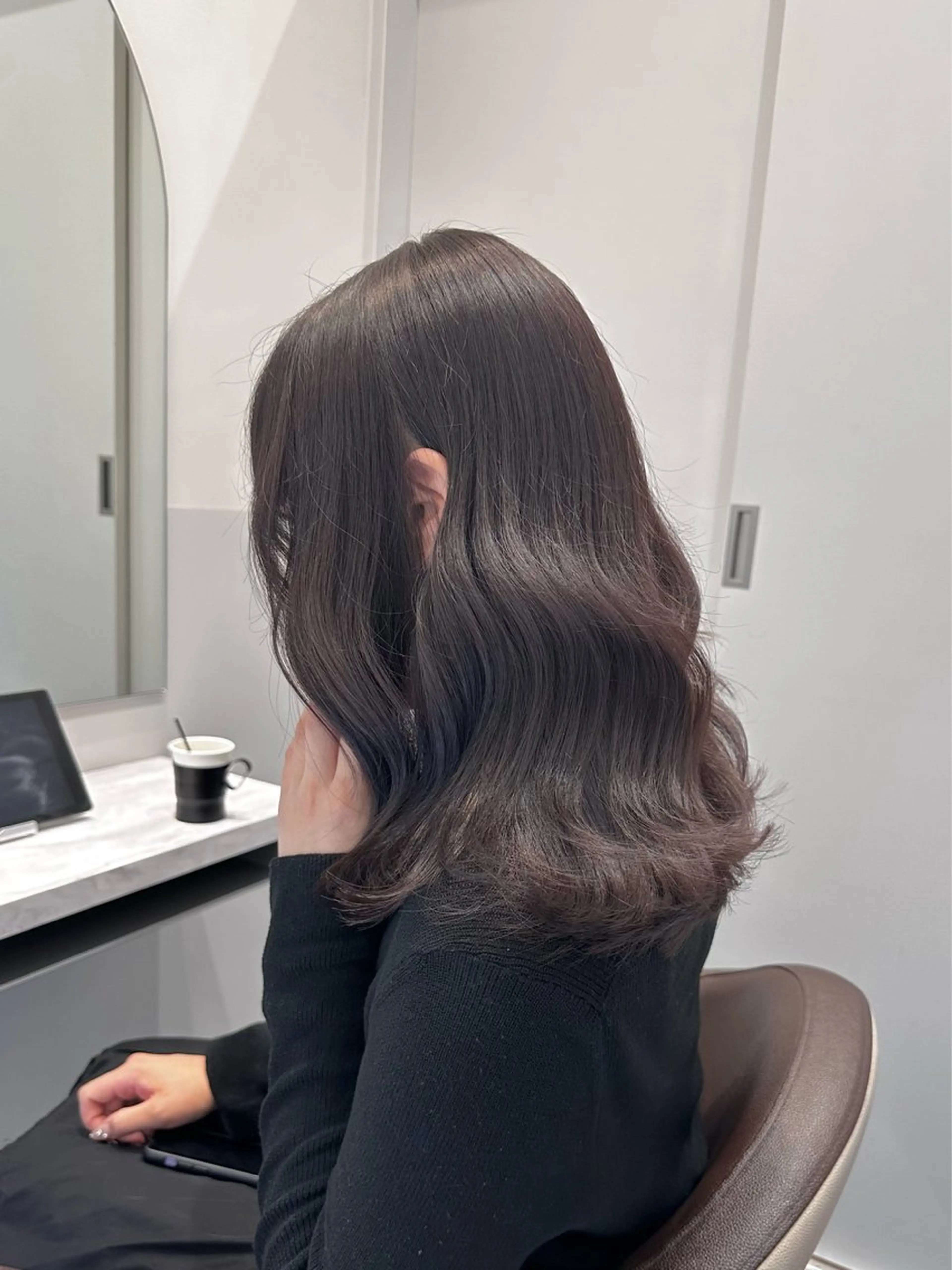 ロング カラー ブリーチ グレージュ ラベンダーカラー ラベンダーグレージュ ラベンダーグレー カット ヘアカラー トリートメント 矢野 晃平のヘアスタイル