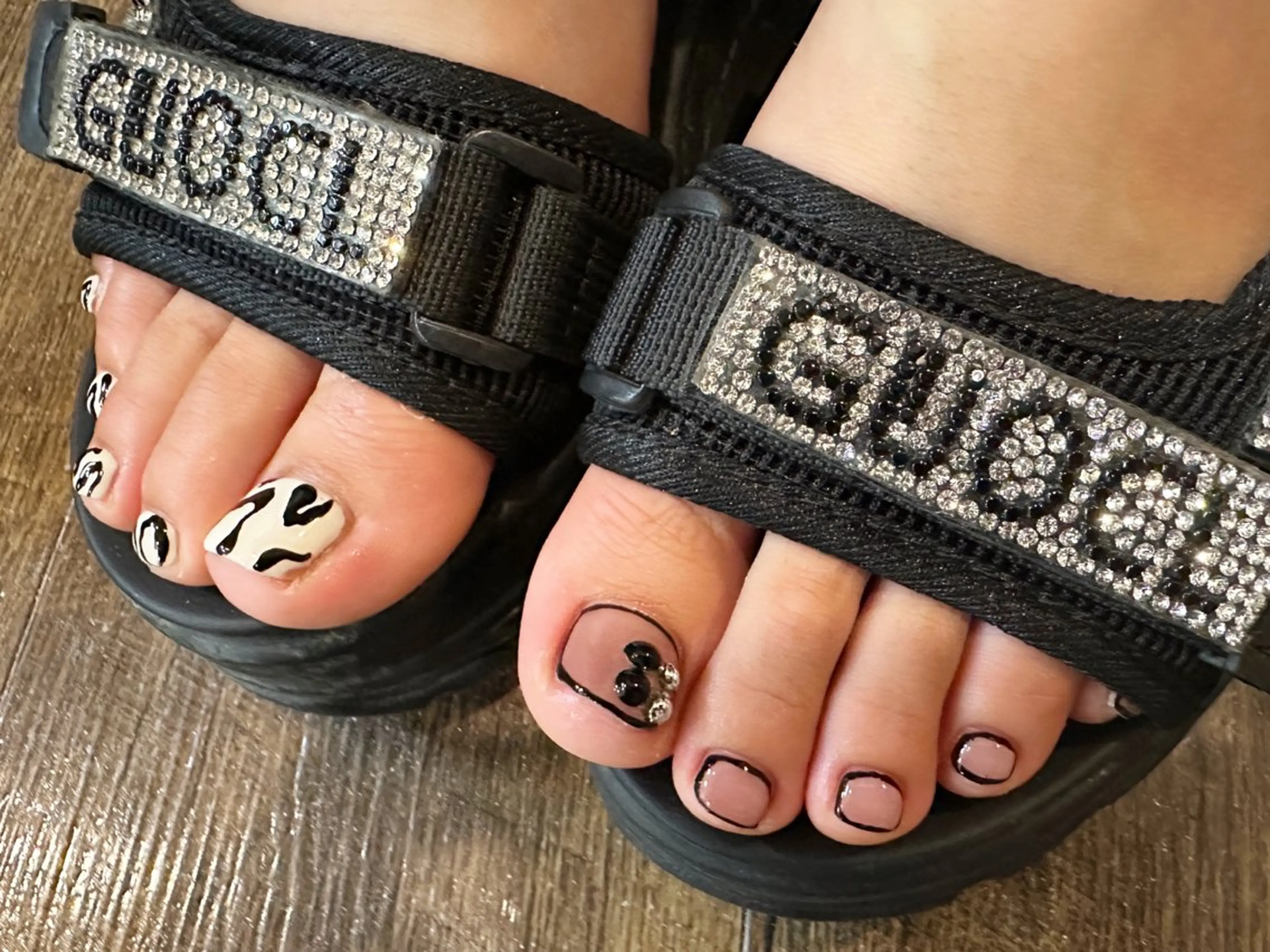 ネイル フットネイル nailist yuiのネイルデザイン