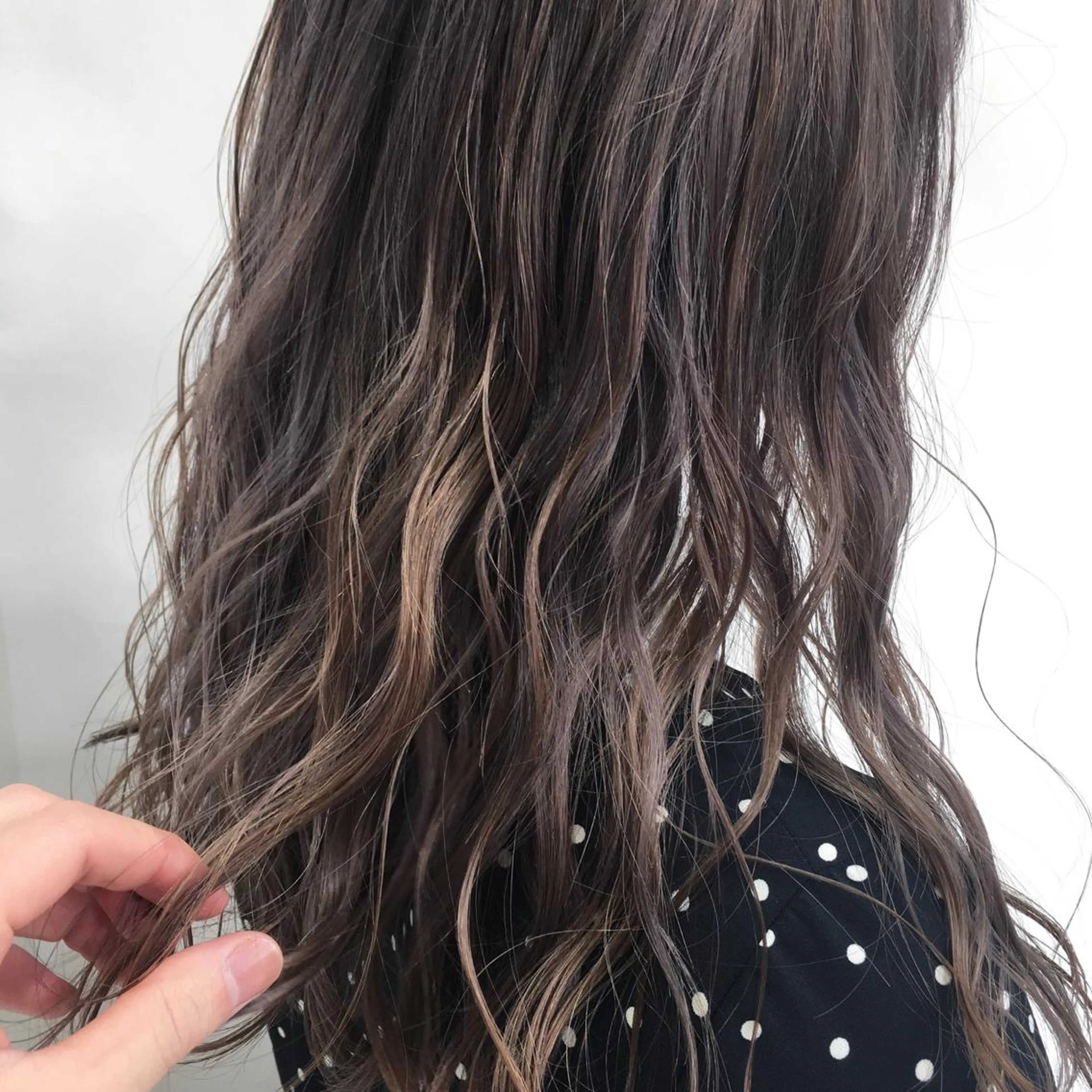 ロング カラー パーマ ヘアアレンジ 迷った時見てください 林 祥平のヘアスタイル