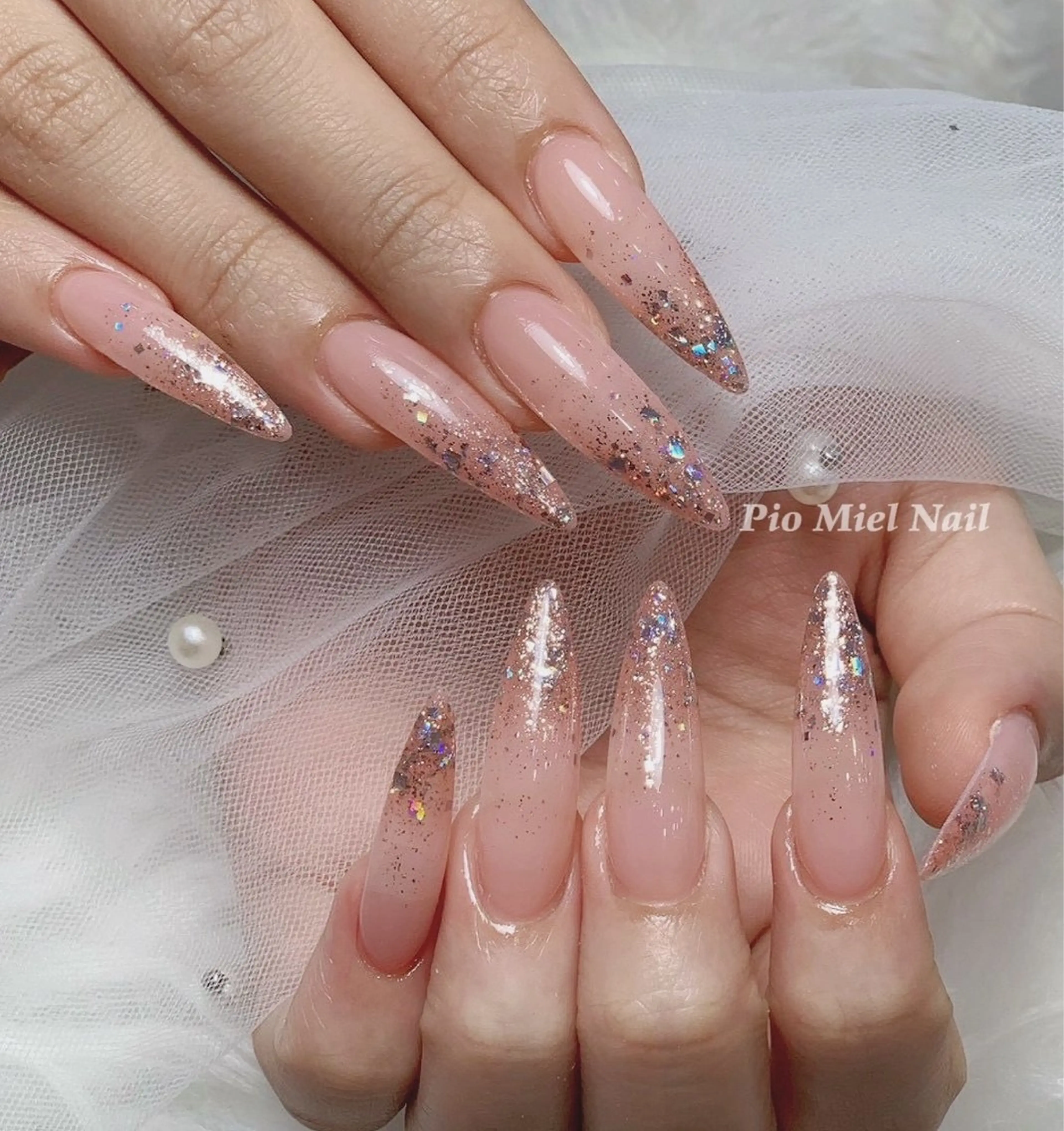 ネイル ハンドネイル HANA 長さだしのネイルデザイン