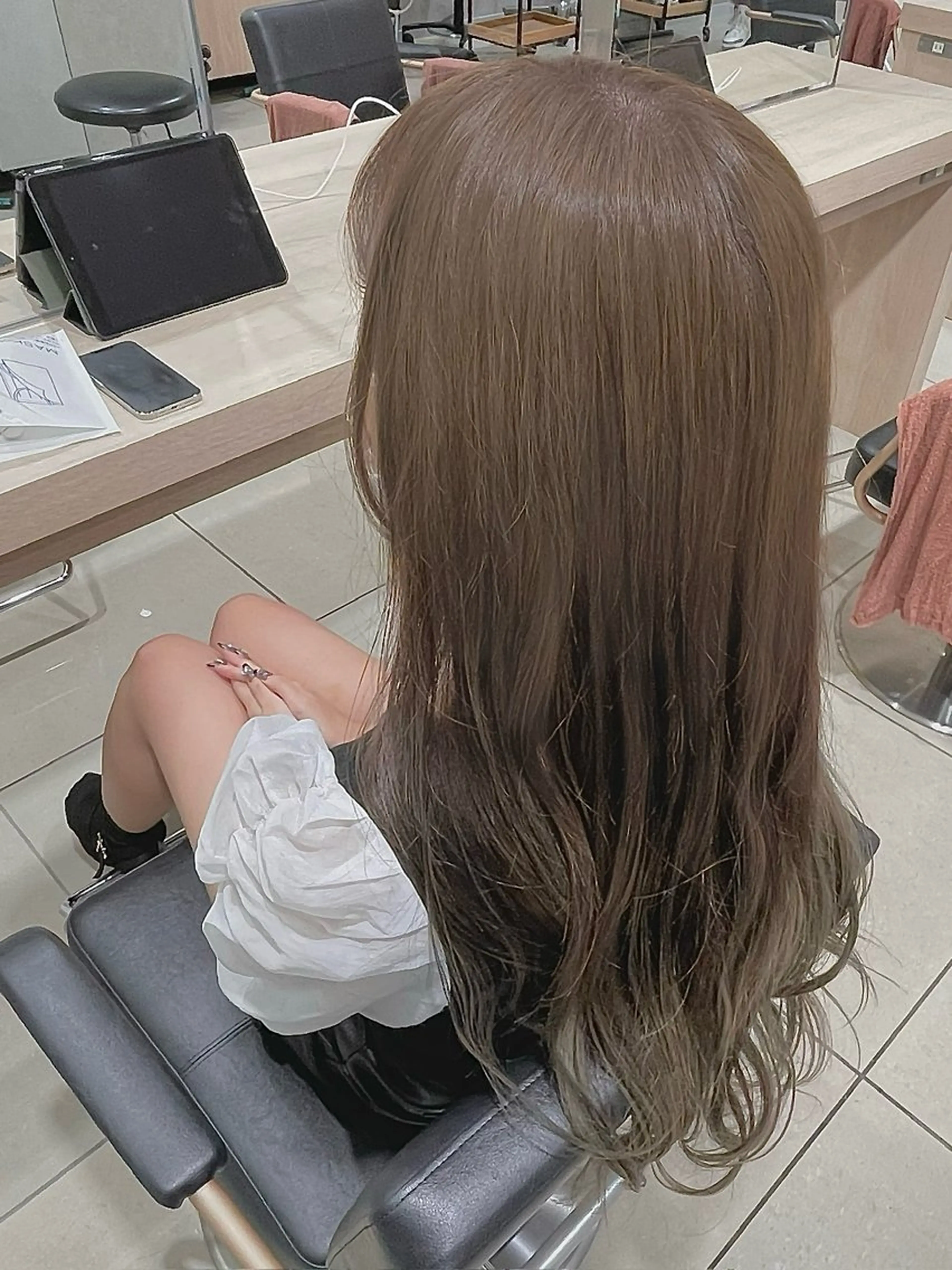 ロング カラー ベージュカラー 透明感カラー 【🎀推し デザイン カラー】小池 雪奈のヘアスタイル