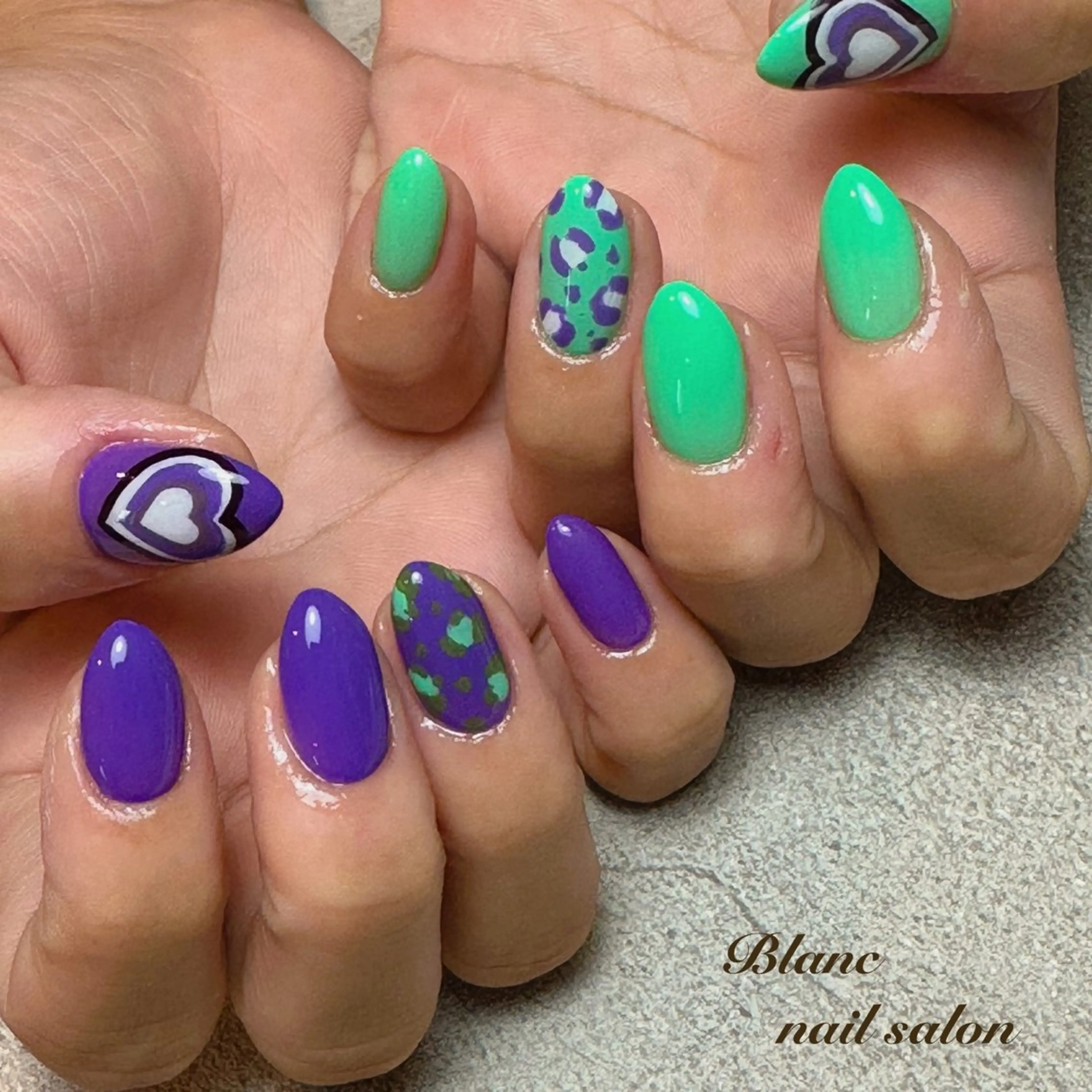 ミディアム Blanc ブランのネイルデザイン