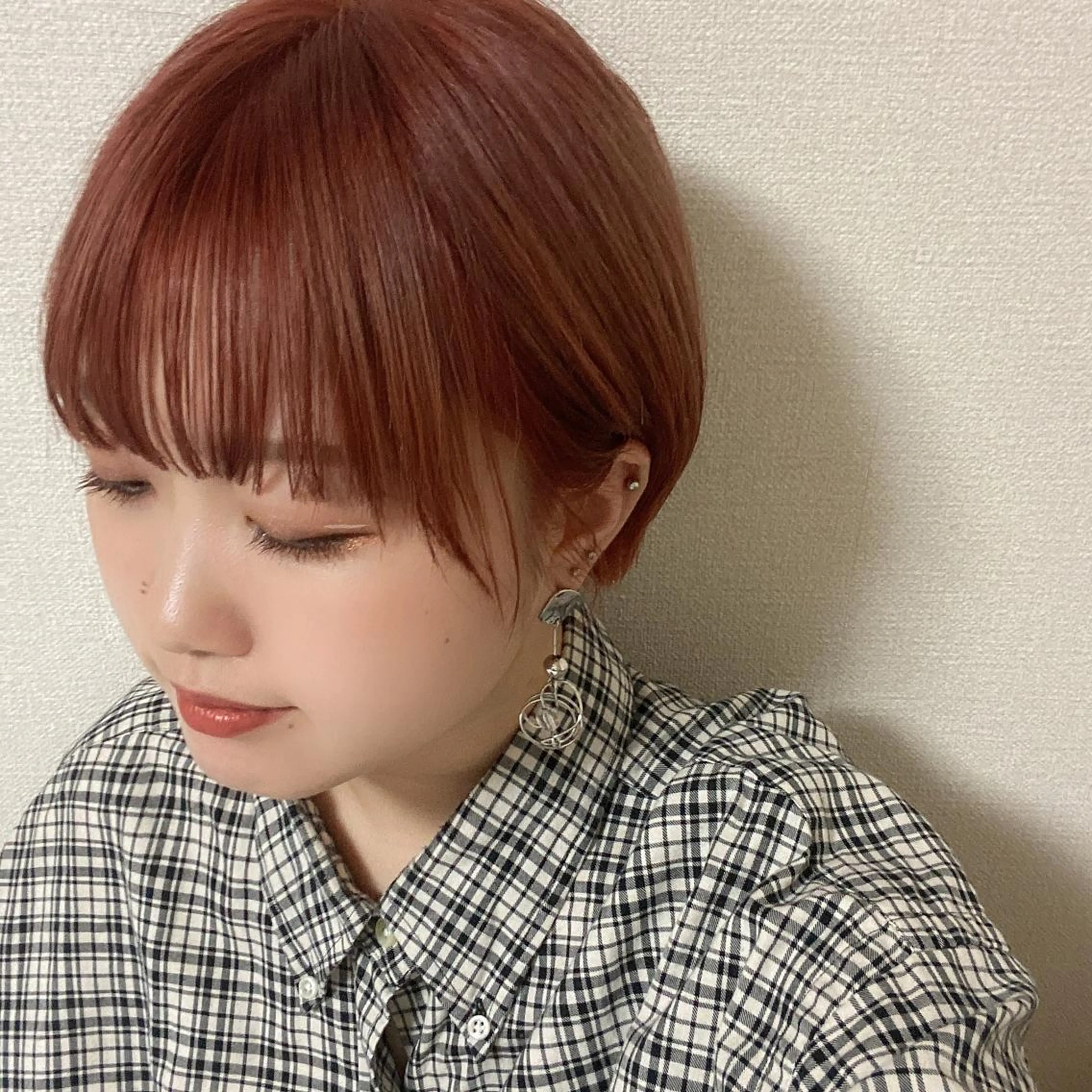 ショート カラー オレンジ ピンクカラー あやめ【顔まわり/レ イヤー/柔らかカラ】のヘアスタイル