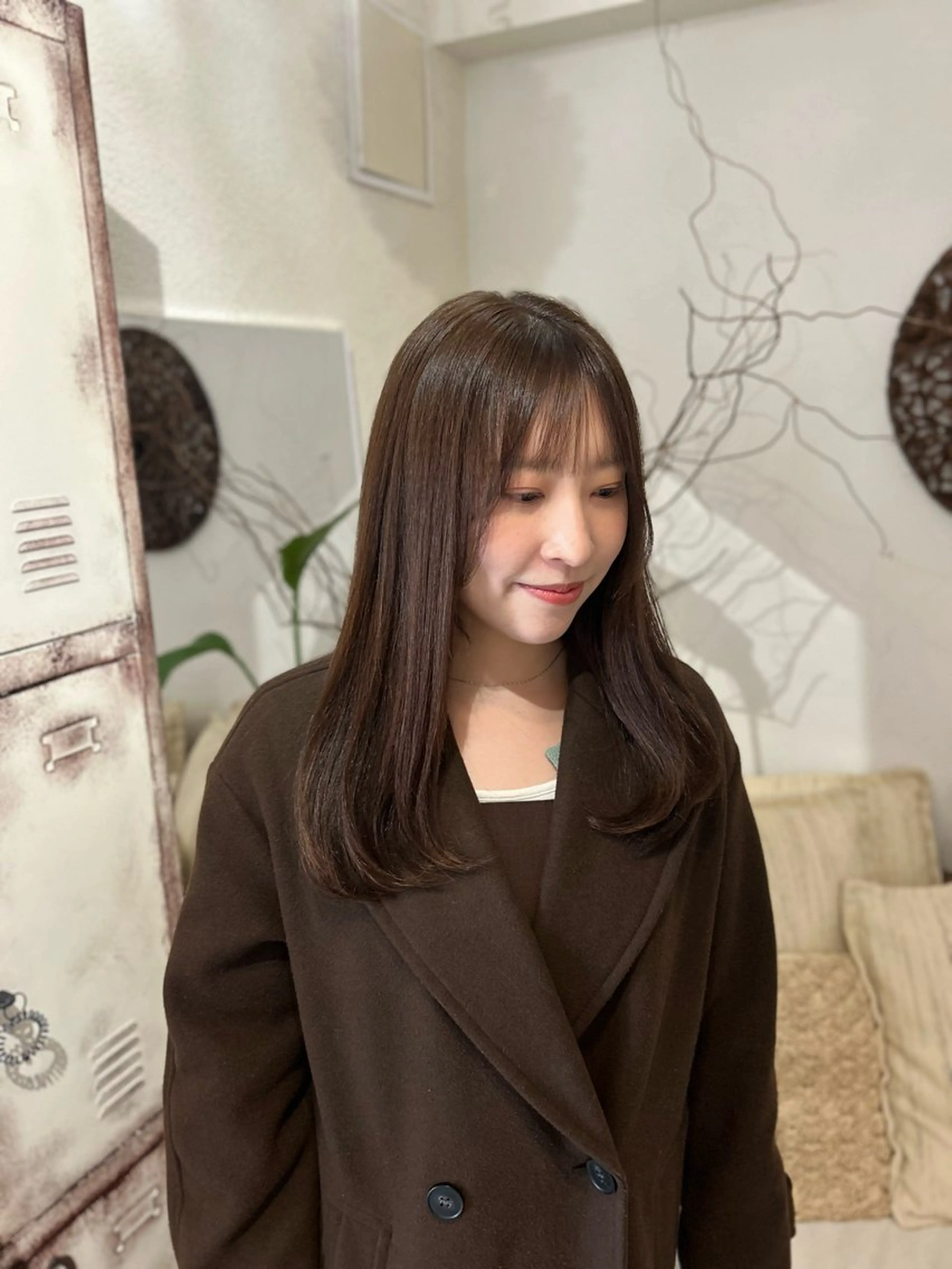 セミロング カラー カット ヘアカラー トリートメント ヘッドスパ putri 川邉 優花のヘアスタイル