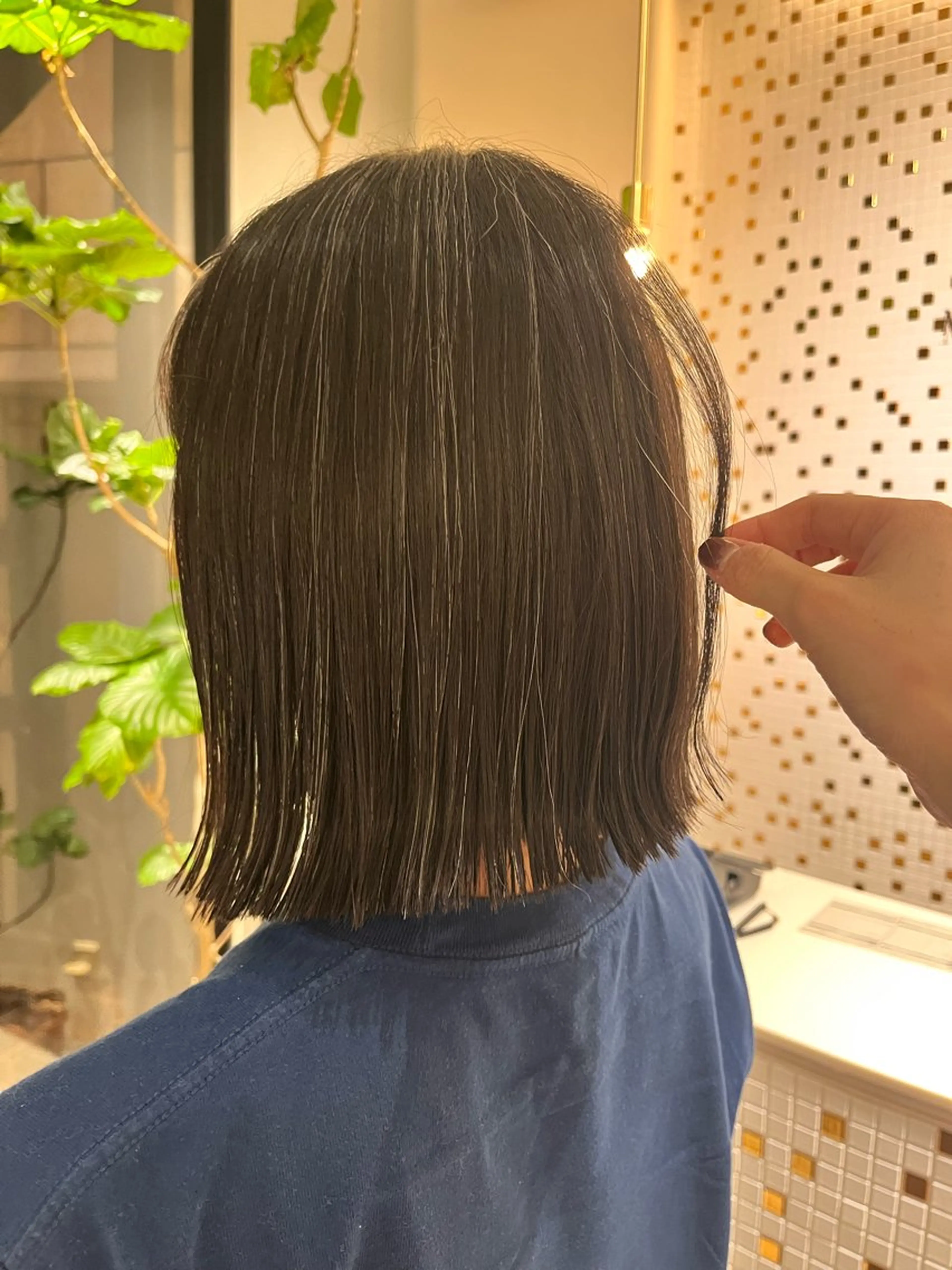 ミディアム 柴田 葉月のヘアスタイル