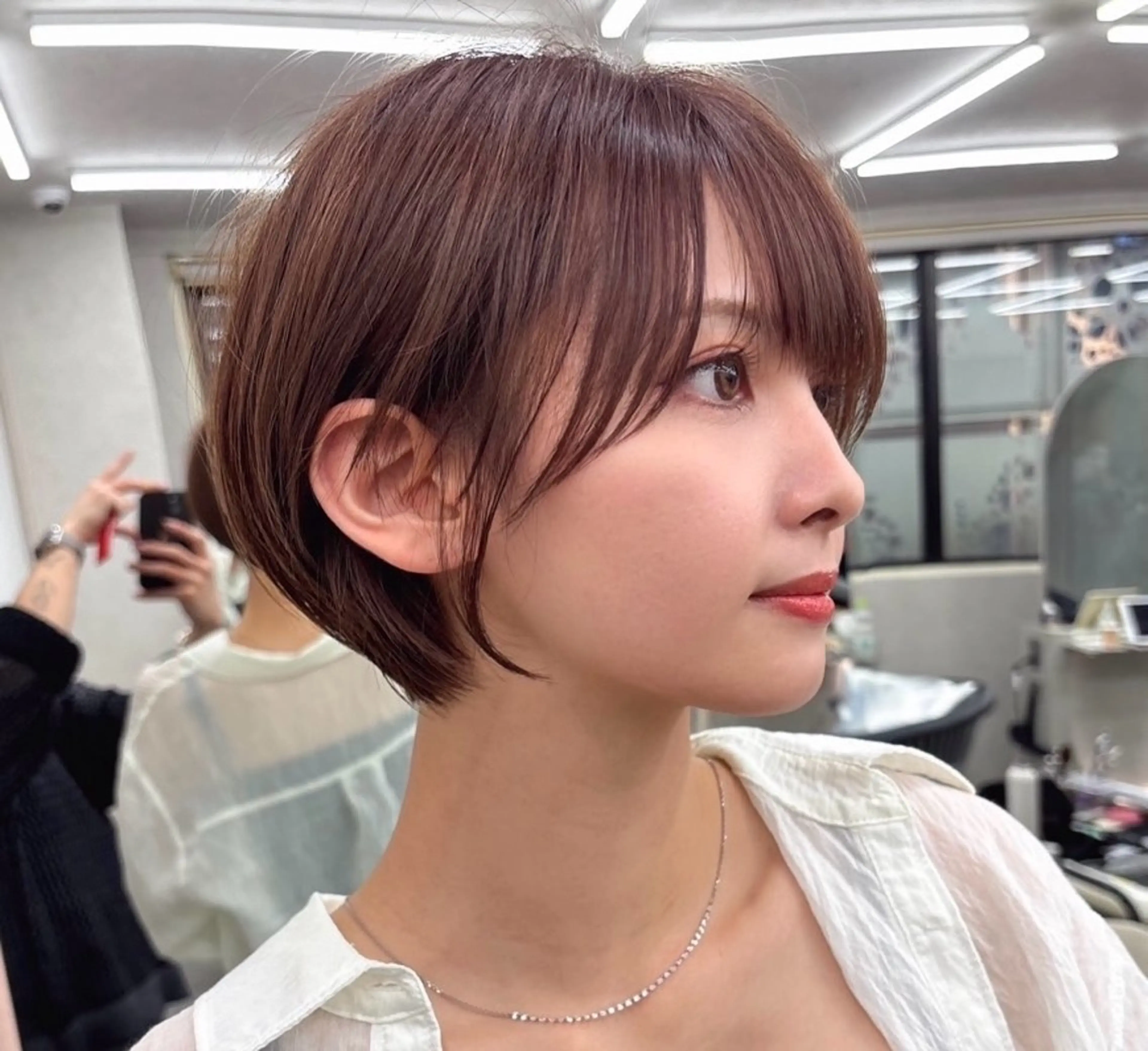 ショート カラー ショートヘア 縮毛矯正 《髪質改善✖️レイヤ ー🩶》ナオヤのヘアスタイル