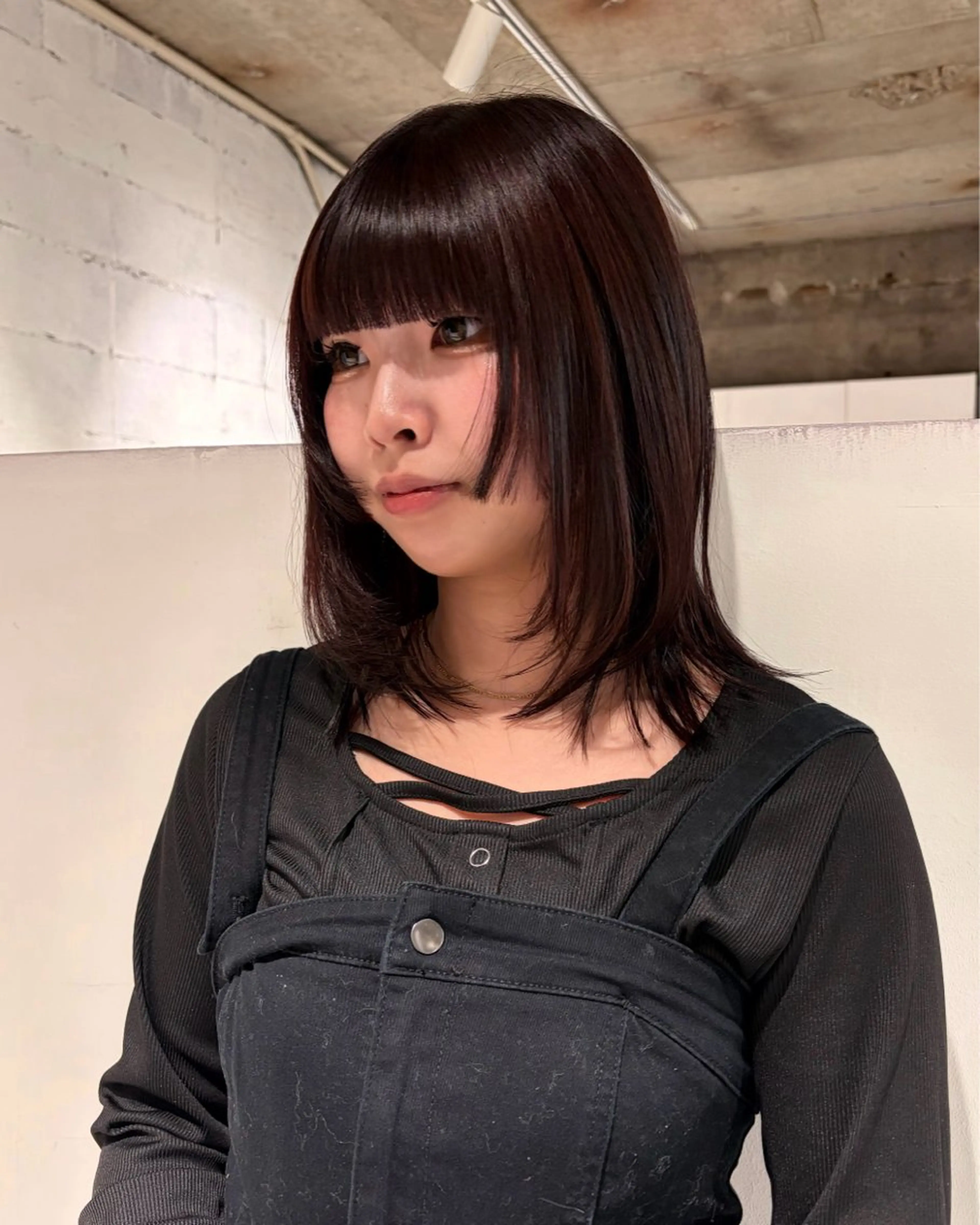 ミディアム カラー ブリーチ ボルドーカラー ダブルカラー ブリーチなしカラー noki /bob layerのヘアスタイル