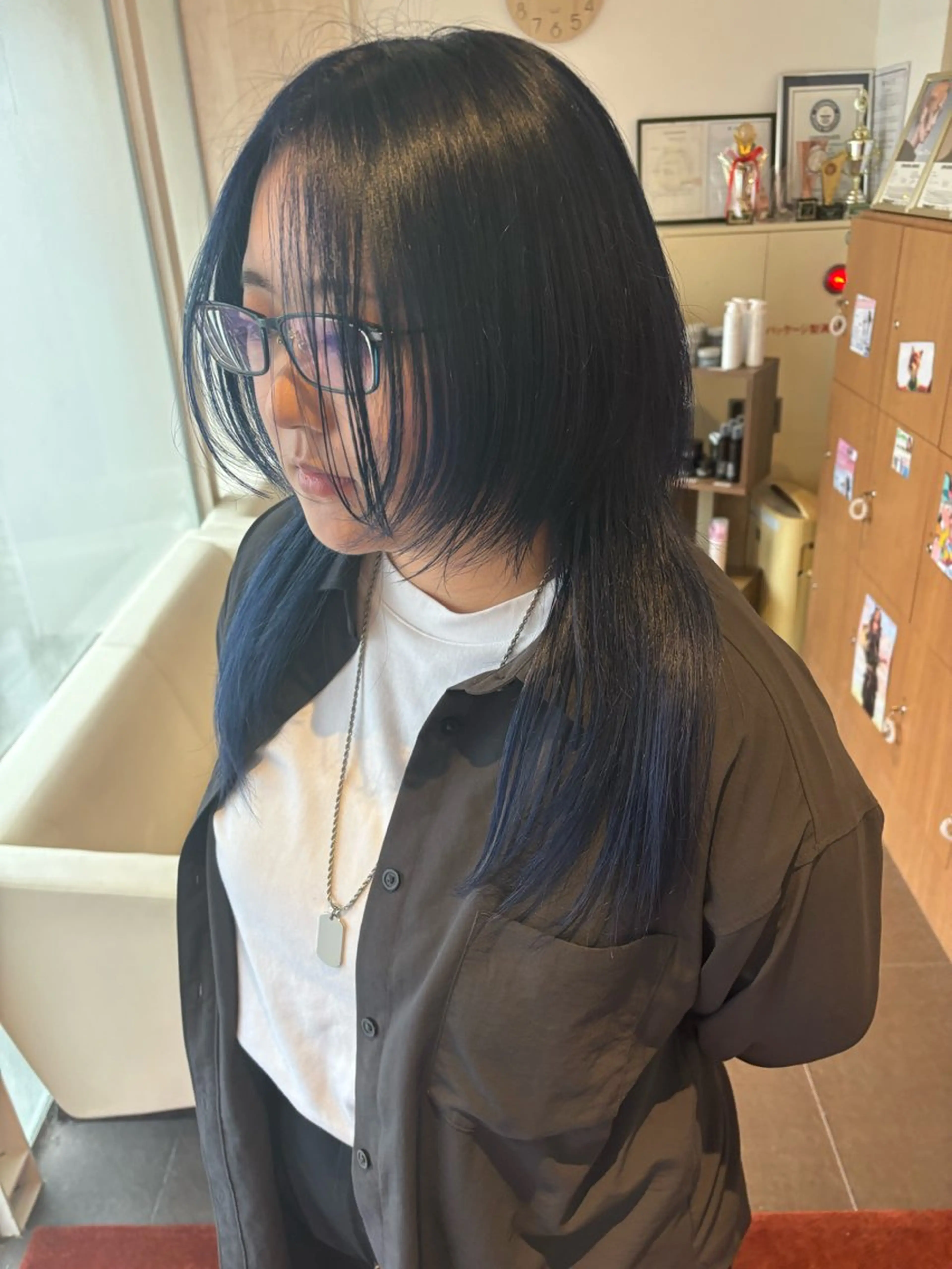 セミロング カラー ブルーカラー イルミナカラー ネイビーカラー ヘアカラー トリートメント 塩谷黎✨ブリーチ無W カラーメンズパーマ✨のヘアスタイル