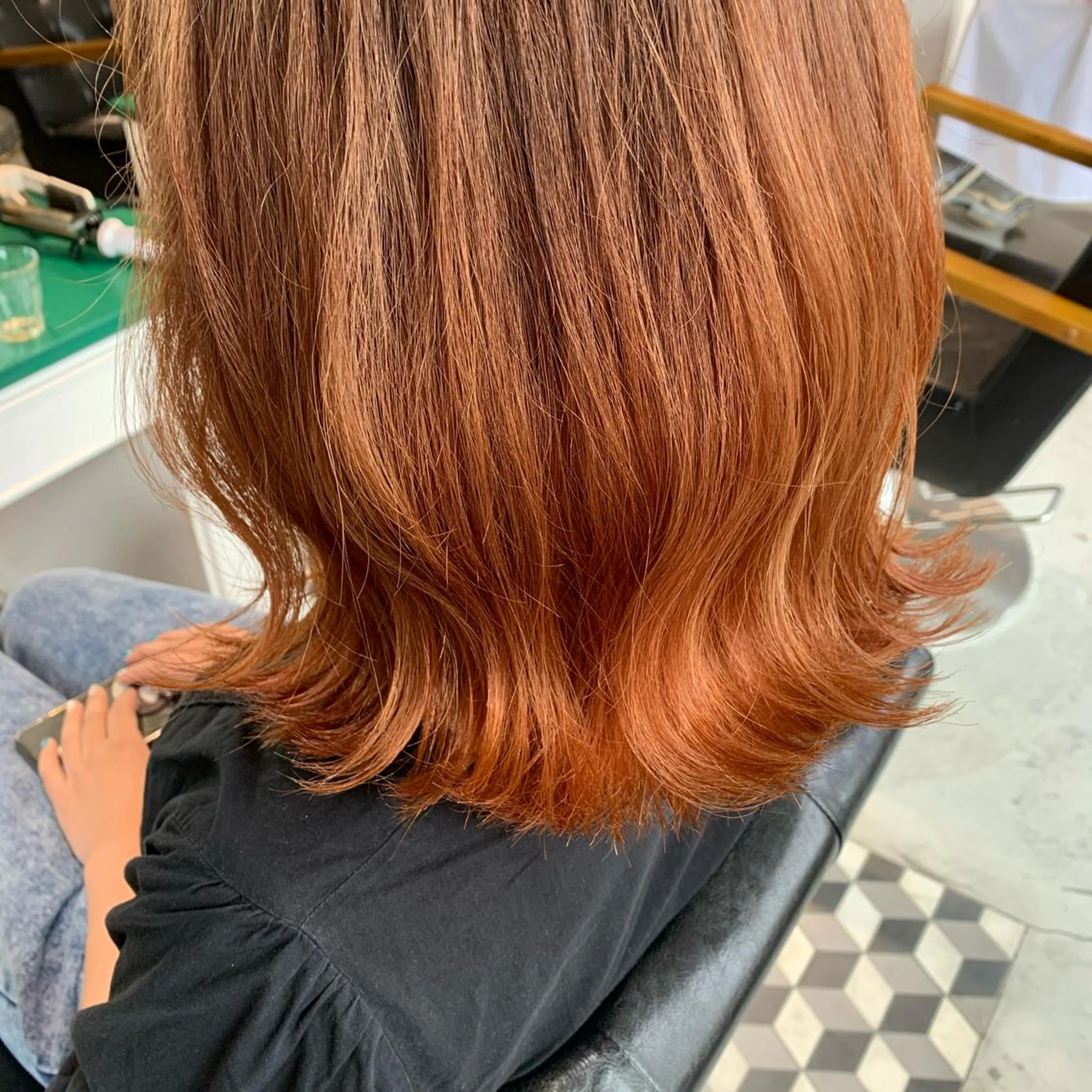 ミディアム カラー オレンジ "小顔カット" Fuko.のヘアスタイル